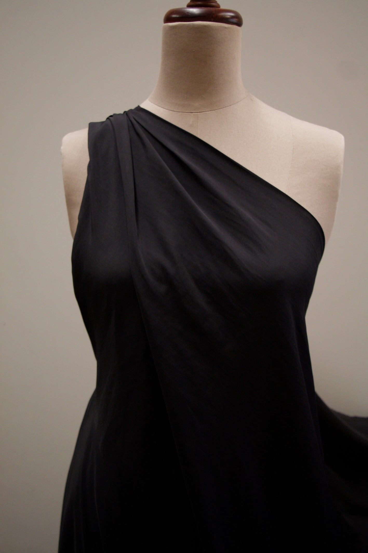 Premium Black Nuno Fabric - Soft & Durable Textile for Fashion, Home Decor & DIY Projects | Perfect for Dresses, Curtains & Crafting