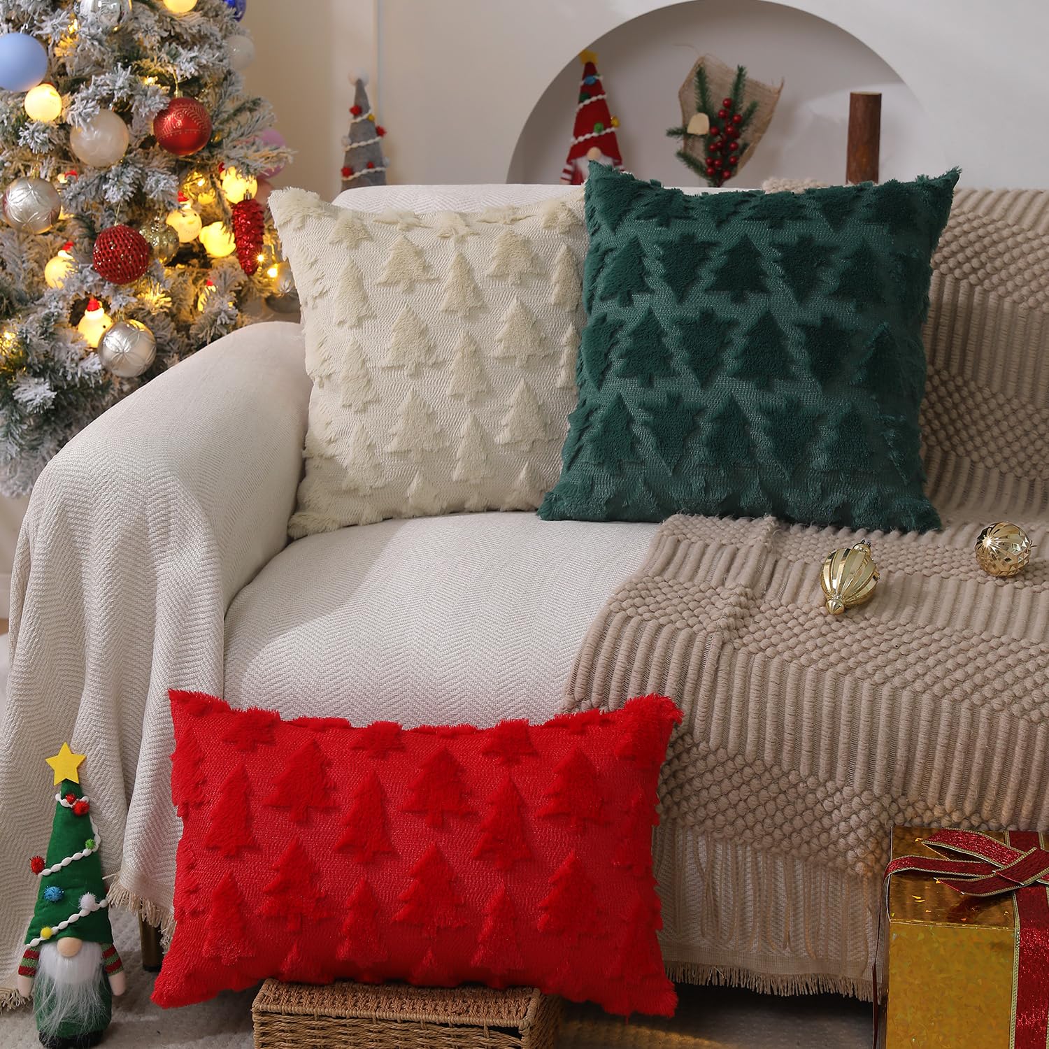 Christmas Tree Pillow Covers 18x18 Inch Set of 2 - Soft Plush Faux Fur Jacquard Throw Pillows for Sofa, Bedroom - Holiday Winter Home Decor for Christmas, Festivals & Cozy Seasonal Ambiance