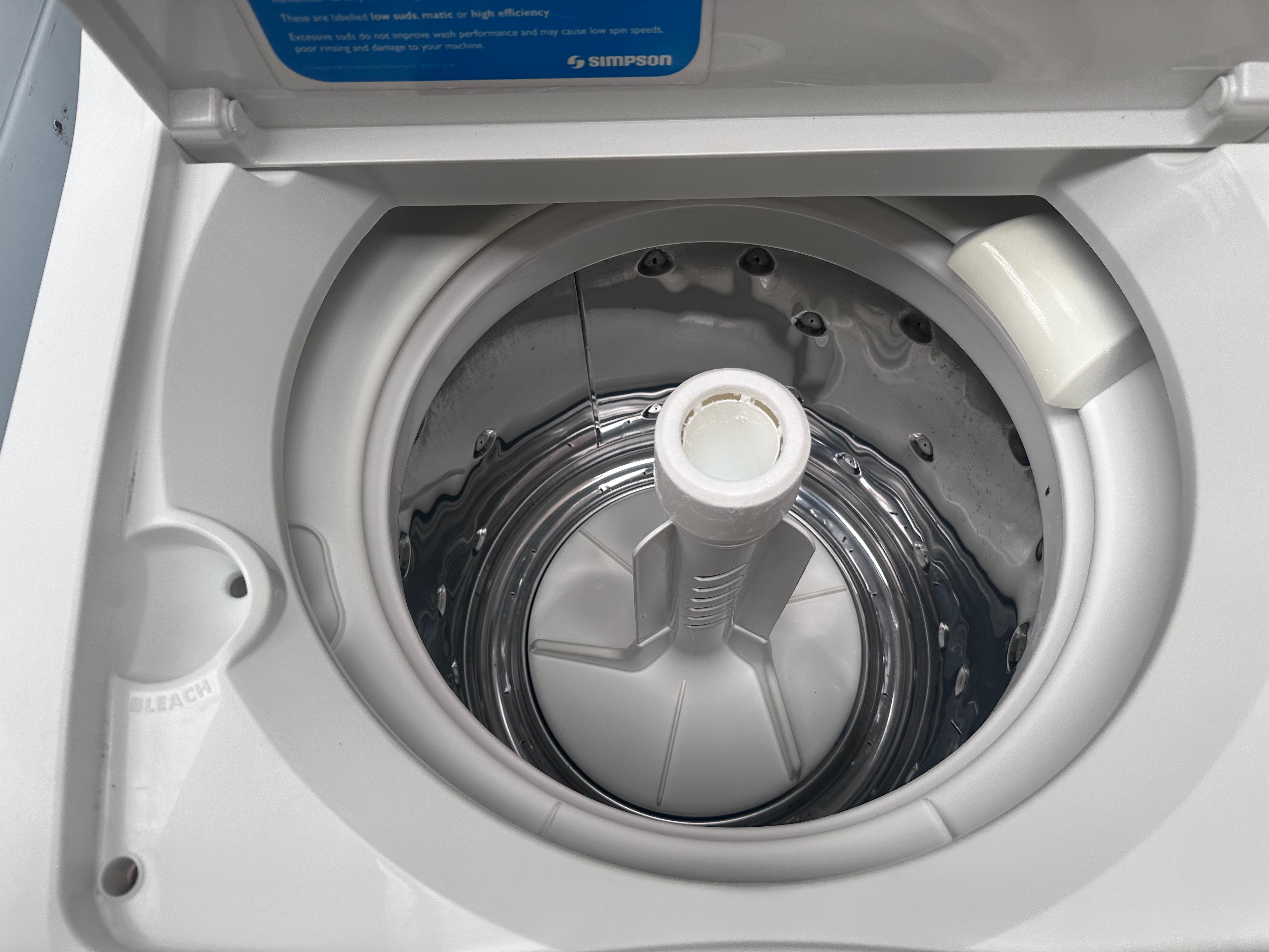 Refurbished Simpson 6kg Top Load Washing Machine - Energy Efficient Laundry Solution for Small Apartments & Dorms