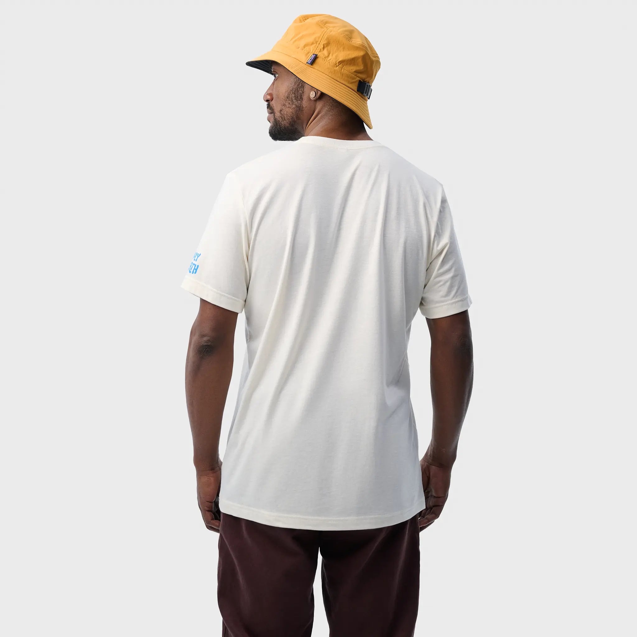 Gnarly Classic T-Shirt for Men & Women - Soft Cotton Vintage Graphic Tee - Perfect for Casual Wear, Street Style & Everyday Outfits