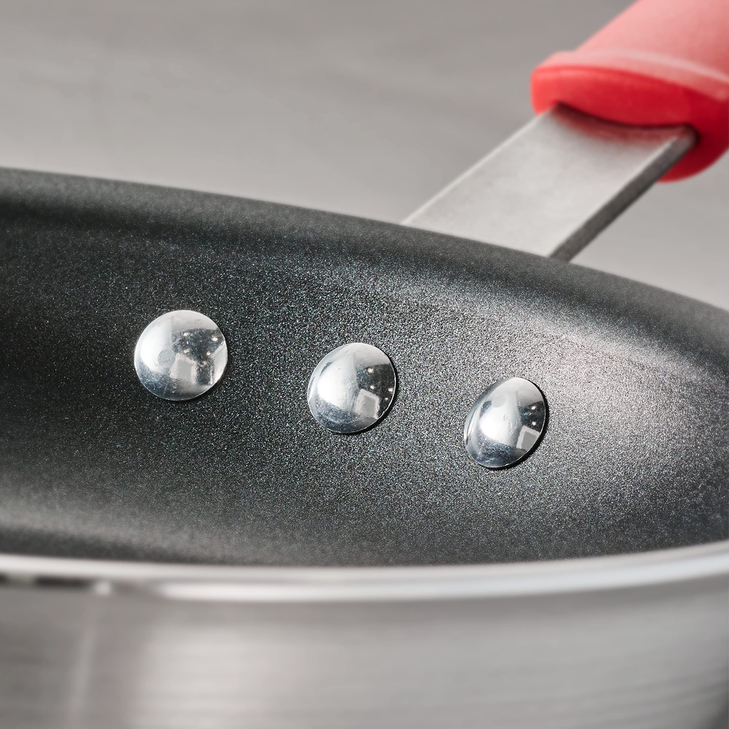 Tramontina Professional 14-Inch Nonstick Extra Large Frying Pan - Heavy-Gauge Aluminum Skillet with Reinforced Coating, Red Handle, Dishwasher & Oven Safe (450°F) - Perfect for Searing, Sautéing & Family Cooking