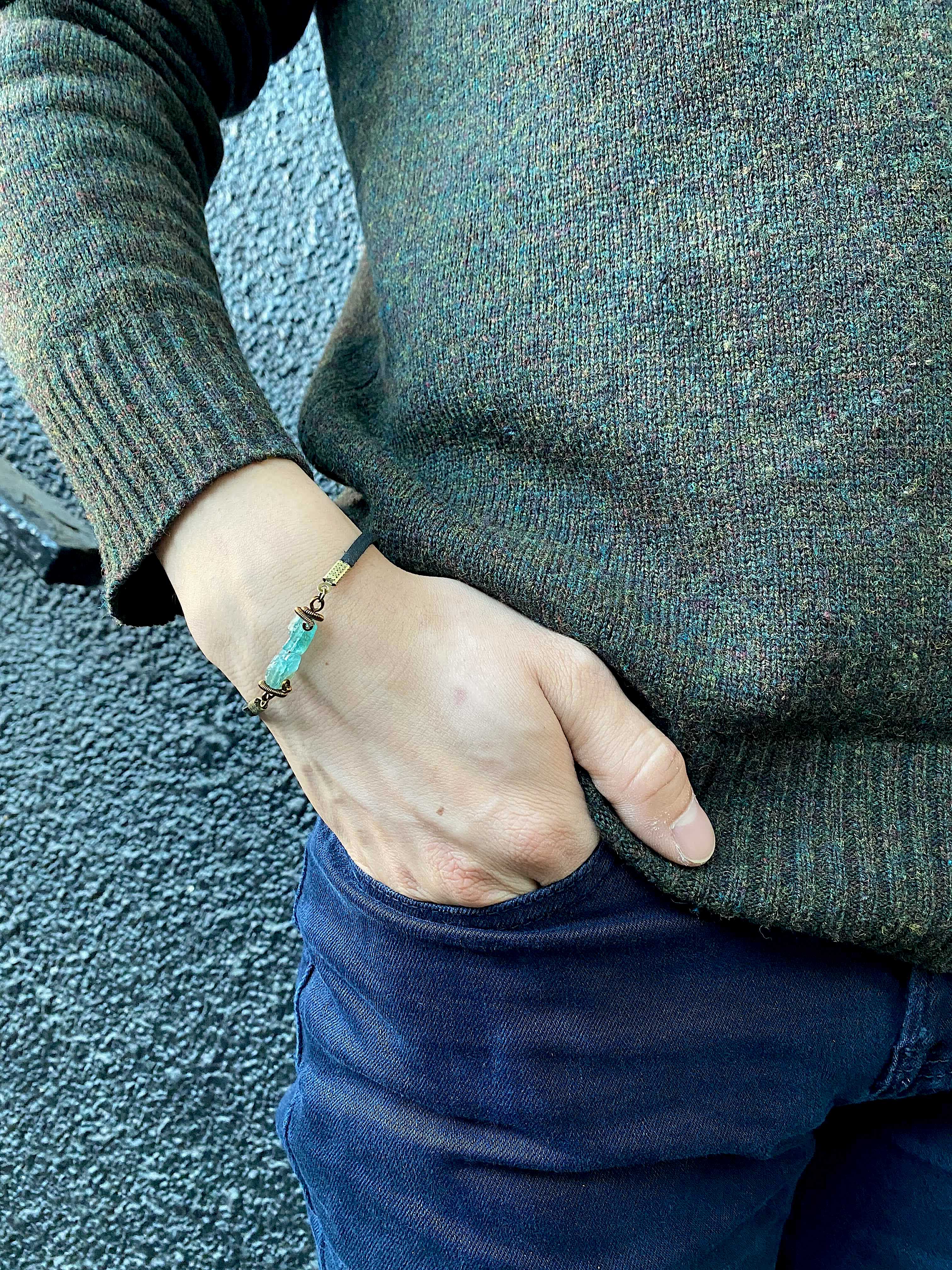 Men's Blue Raw Apatite Bracelet - Natural Stone Healing Crystal Jewelry for Meditation, Energy Balance & Spiritual Protection | Perfect Gift for Men