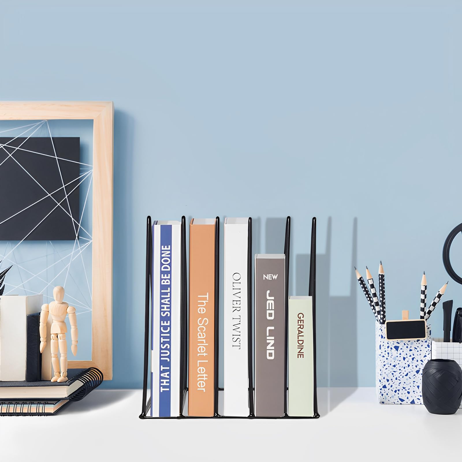QPEY 5-Slot Metal Triangle File Holder - Vinyl Record Stand, Magazine & Newspaper Organizer - Office & Home Storage Solution - Photography Props - Black (1 Piece) - Perfect for Desk Organization & Display