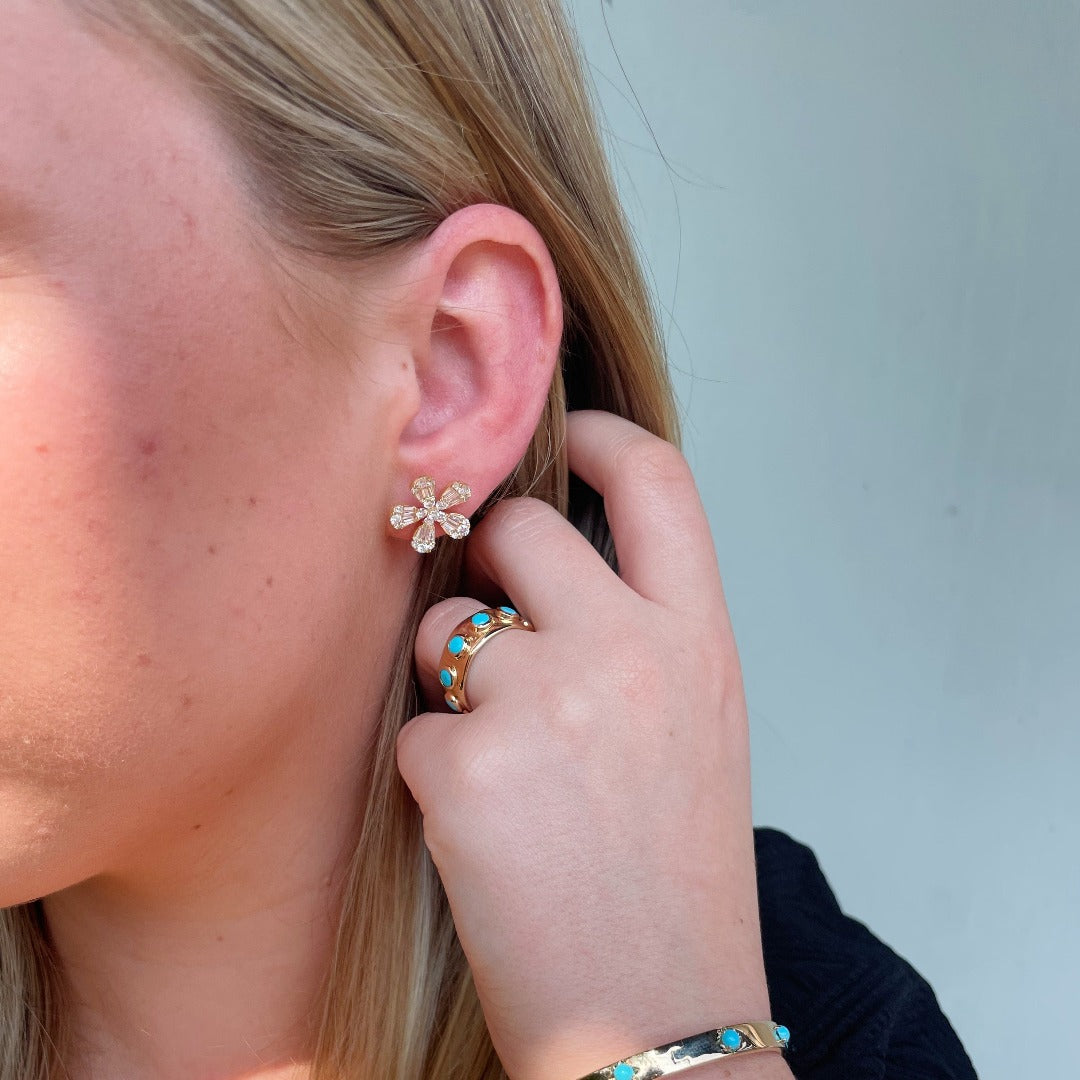 1.5ctw Diamond 14K Yellow Gold Flower Earrings for Women - Elegant Floral Stud Earrings for Wedding, Anniversary & Gift Giving