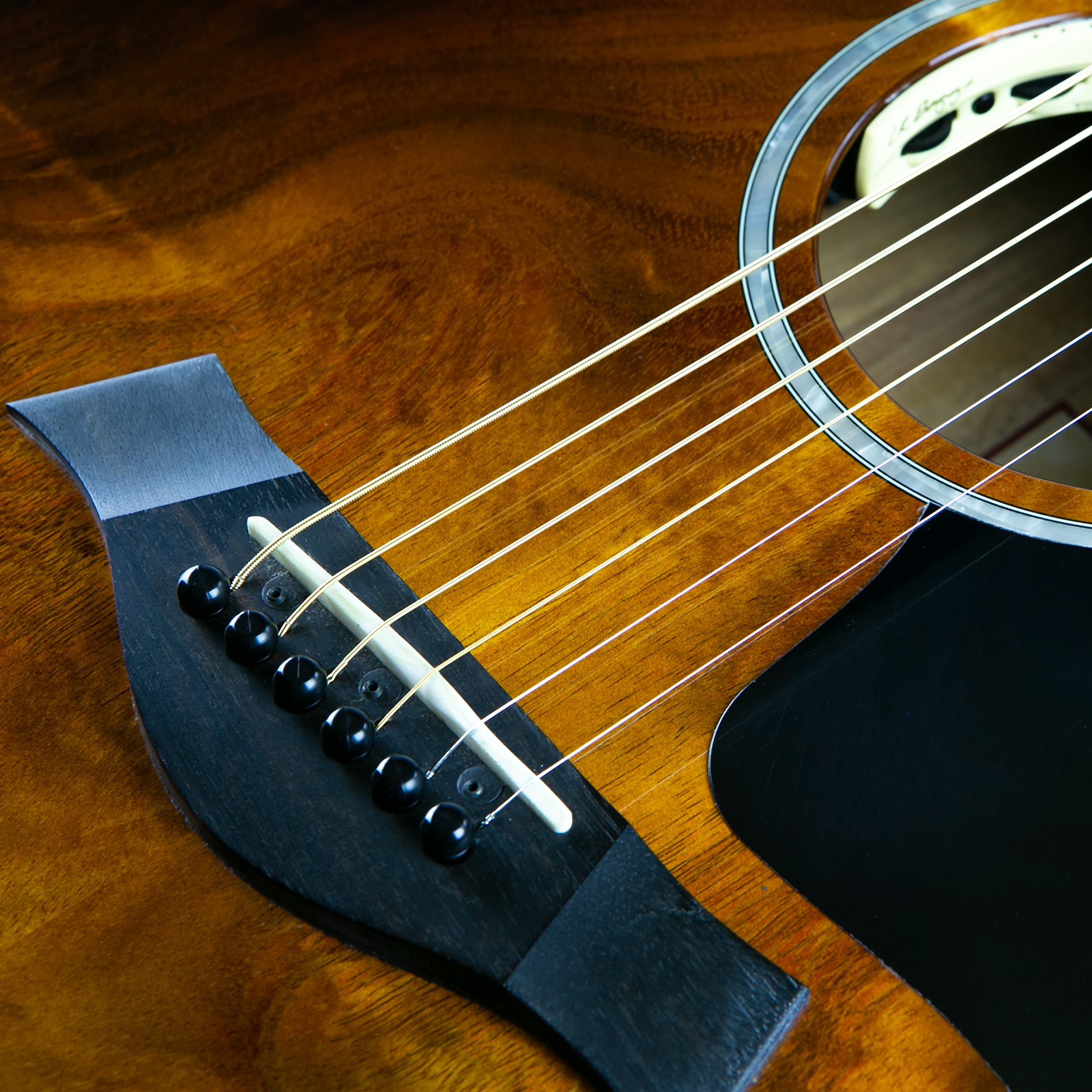 GHS Strings Acoustic Guitar Set - Medium Gauge 13-56, Vintage Bronze Wound - Perfect for Folk, Country & Fingerstyle Playing