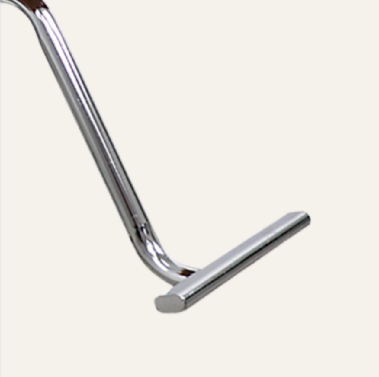 Professional Salon Chair with Ergonomic Design - Hydraulic Lift & 360° Swivel for Hair Styling, Barber & Beauty Salon Use