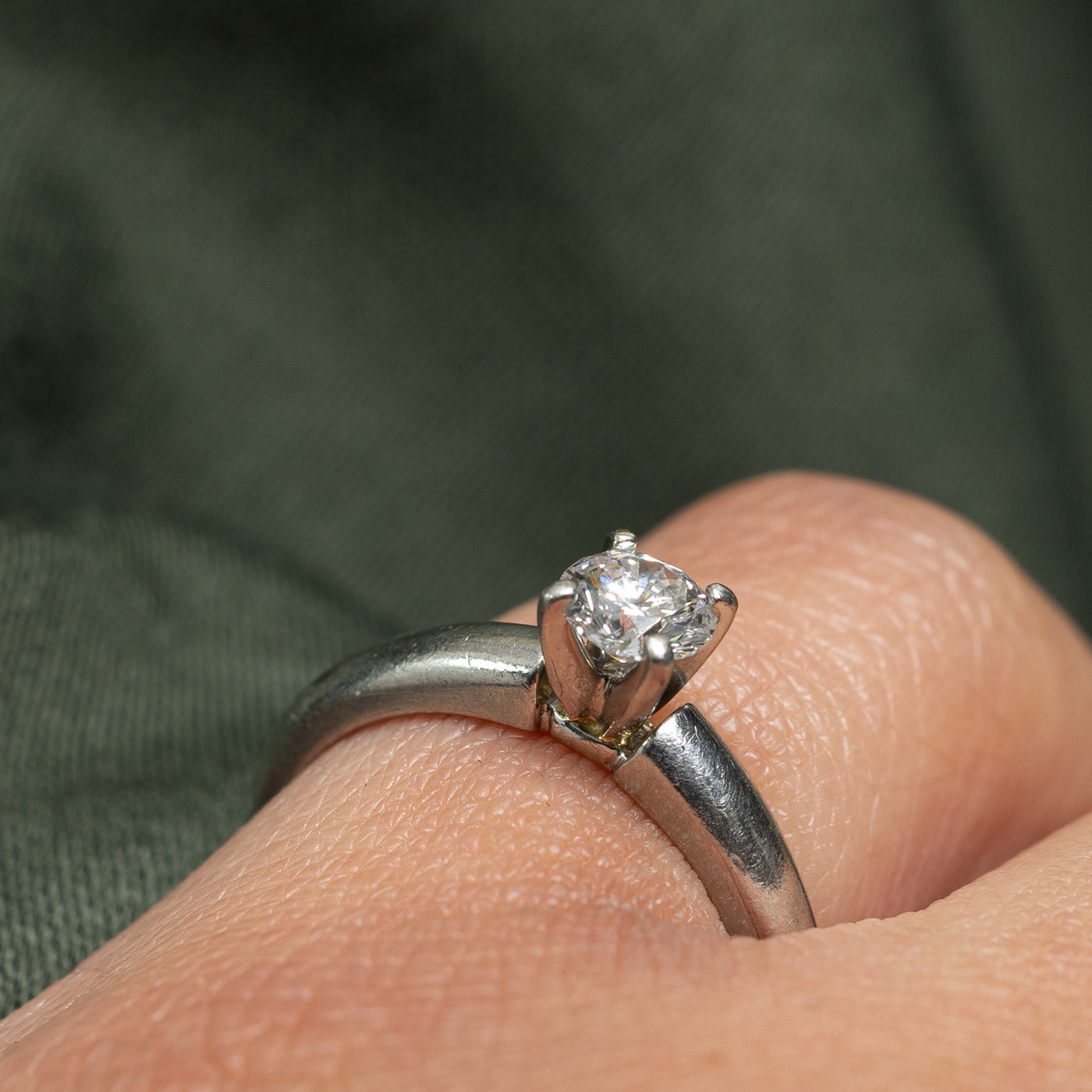 0.42ct Platinum Diamond Engagement Ring for Women - Size 5.5 - Perfect for Proposals, Anniversaries & Special Occasions