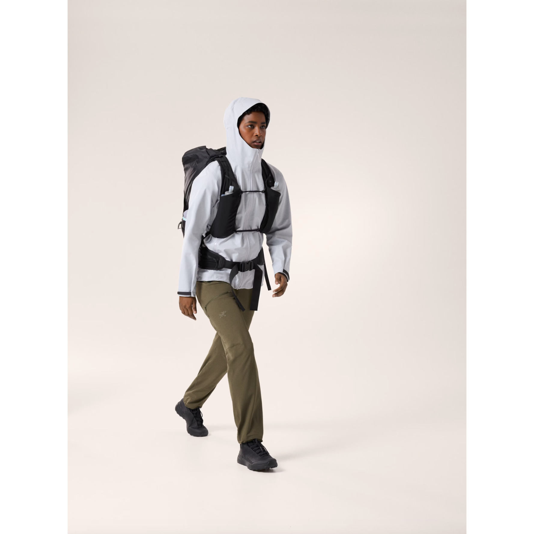 Arc'teryx Women's Beta Jacket - Waterproof & Breathable Hardshell Rain Jacket for Hiking, Skiing & Outdoor Adventures
