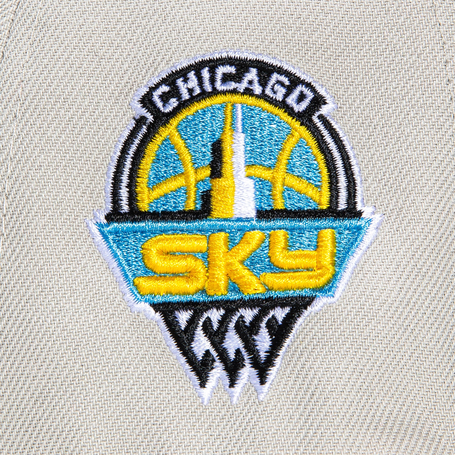 New Era 59Fifty Chicago Sky WNBA Snapback Hat with Embroidered Logo - Light Orange Stone for Basketball Fans & Streetwear Fashion