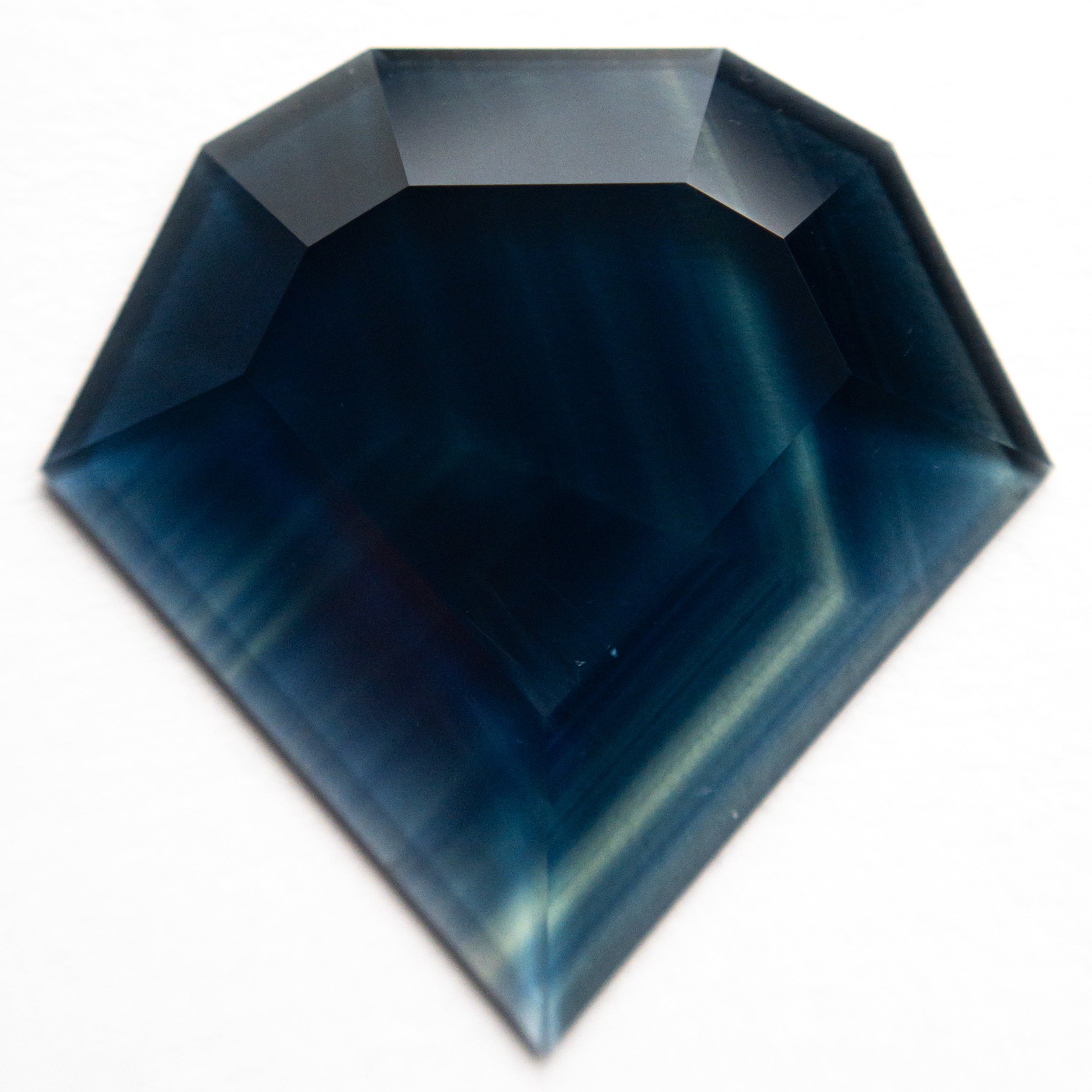 12.14ct Natural Shield Portrait Cut Sapphire Gemstone - 21.90x22.15x2.98mm Oval Blue Sapphire for Jewelry Making, Engagement Rings & Collector's Items