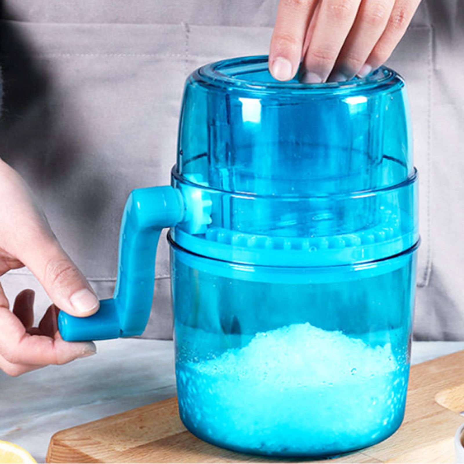 GSSB Portable Hand Crank Ice Crusher - Manual Ice Shaver Machine for Home Use | Perfect for Snow Cones, Slushies, Smoothies, Iced Coffees & Cocktails | Compact & Easy to Use for Parties, Camping & Outdoor Activities