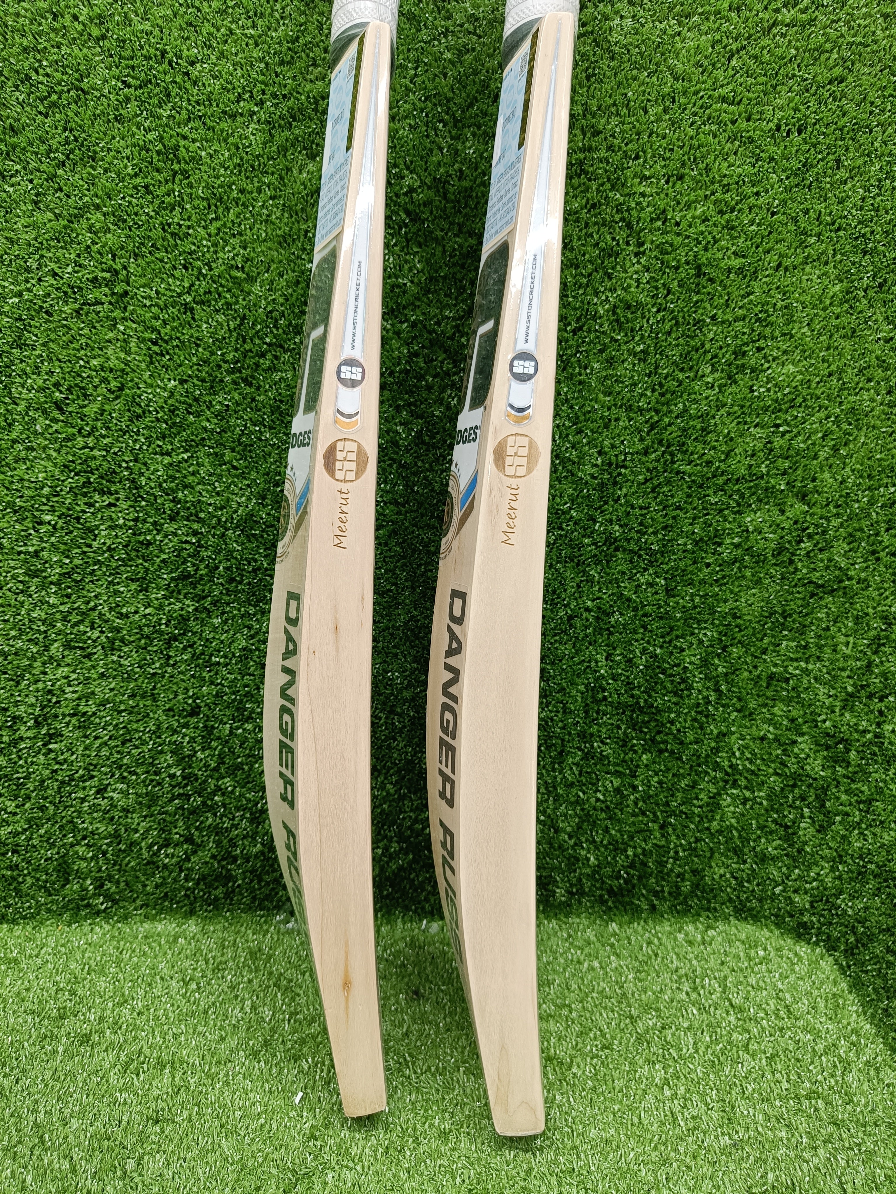 SS Dre Russ 2.0 Big Hitter English Willow Cricket Bat - Professional Grade Cricket Equipment for Matches & Training | Perfect for League Play & Practice Sessions