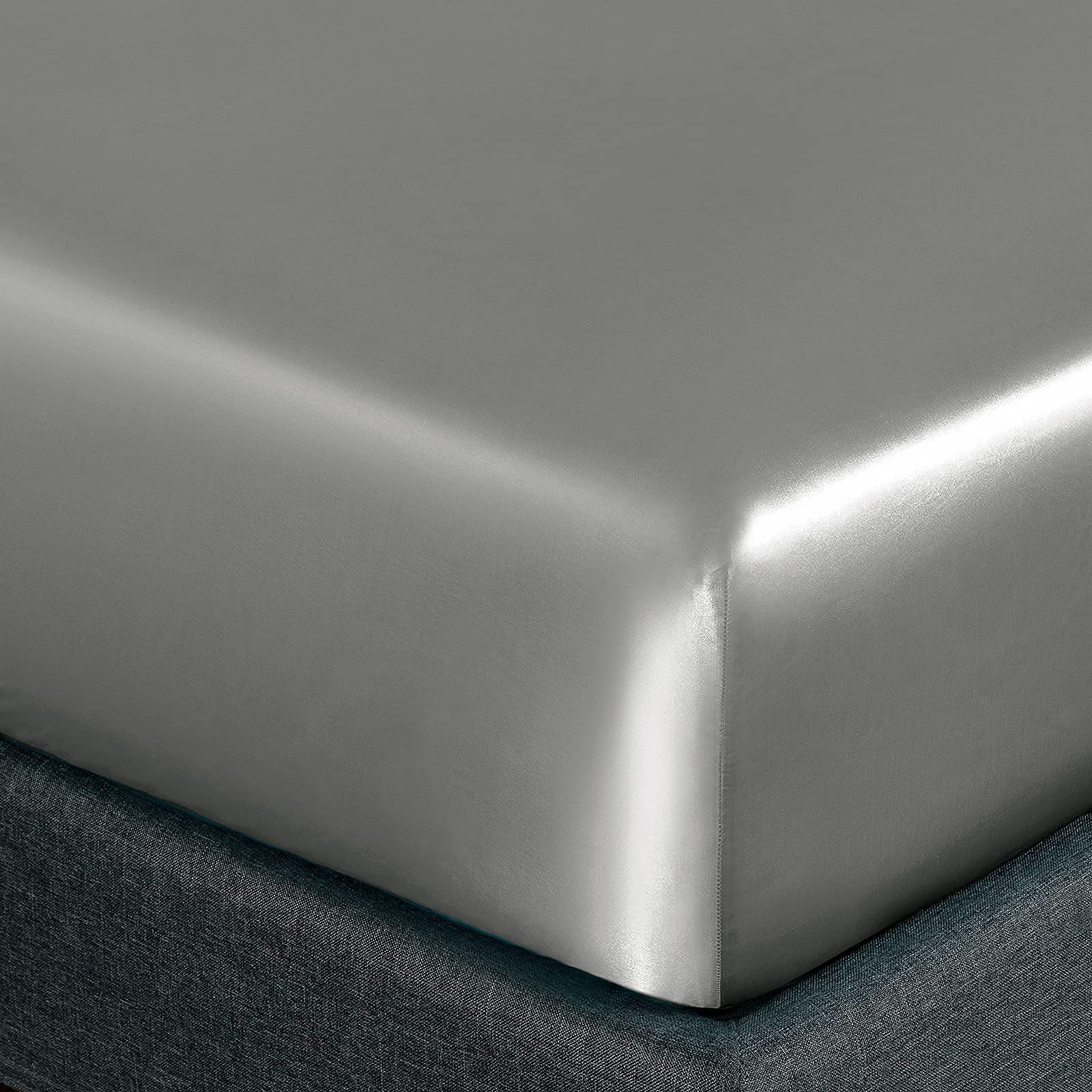 Luxury 100% Satin Silk Sheet Set - Super Soft & Easy Care, Fits 10-12