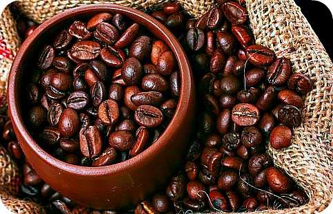 Premium Uganda Arabica Coffee Beans - Fresh Roasted, Top Grade, 5lb Bag - African Single Origin Coffee for Home Brewing, Office & Gifting