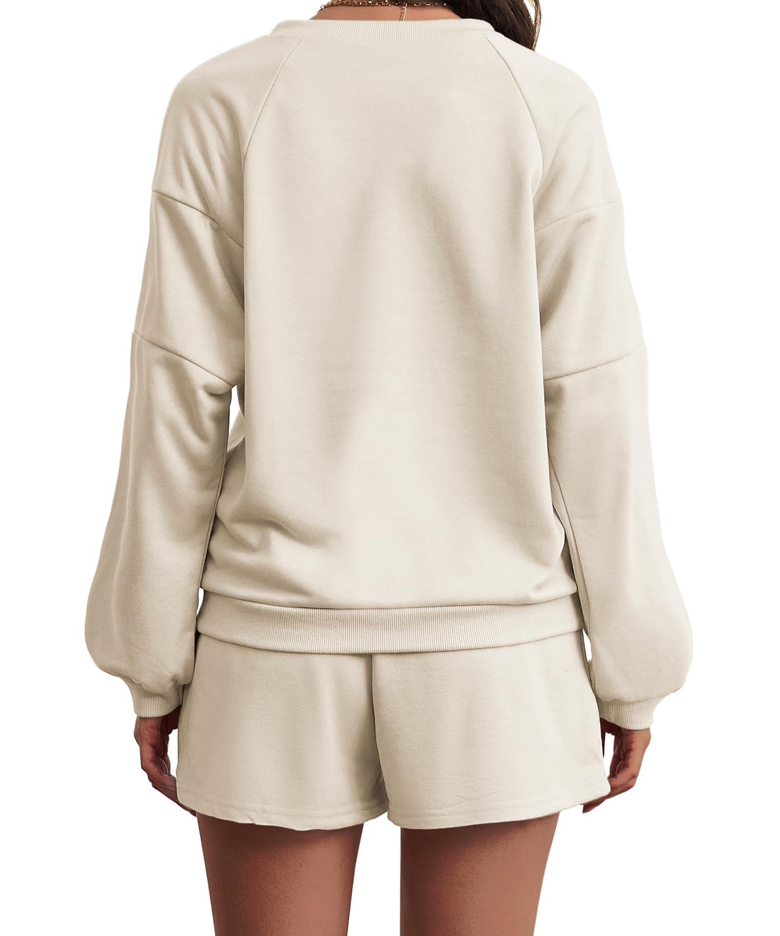Women's 2-Piece Oversized Sweatsuit Set - 2024 Fashion Lounge Wear with Long Sleeve Sweatshirt & Shorts Matching Outfit with Pockets | Comfy Homewear, Casual Street Style & Gym Co-ords