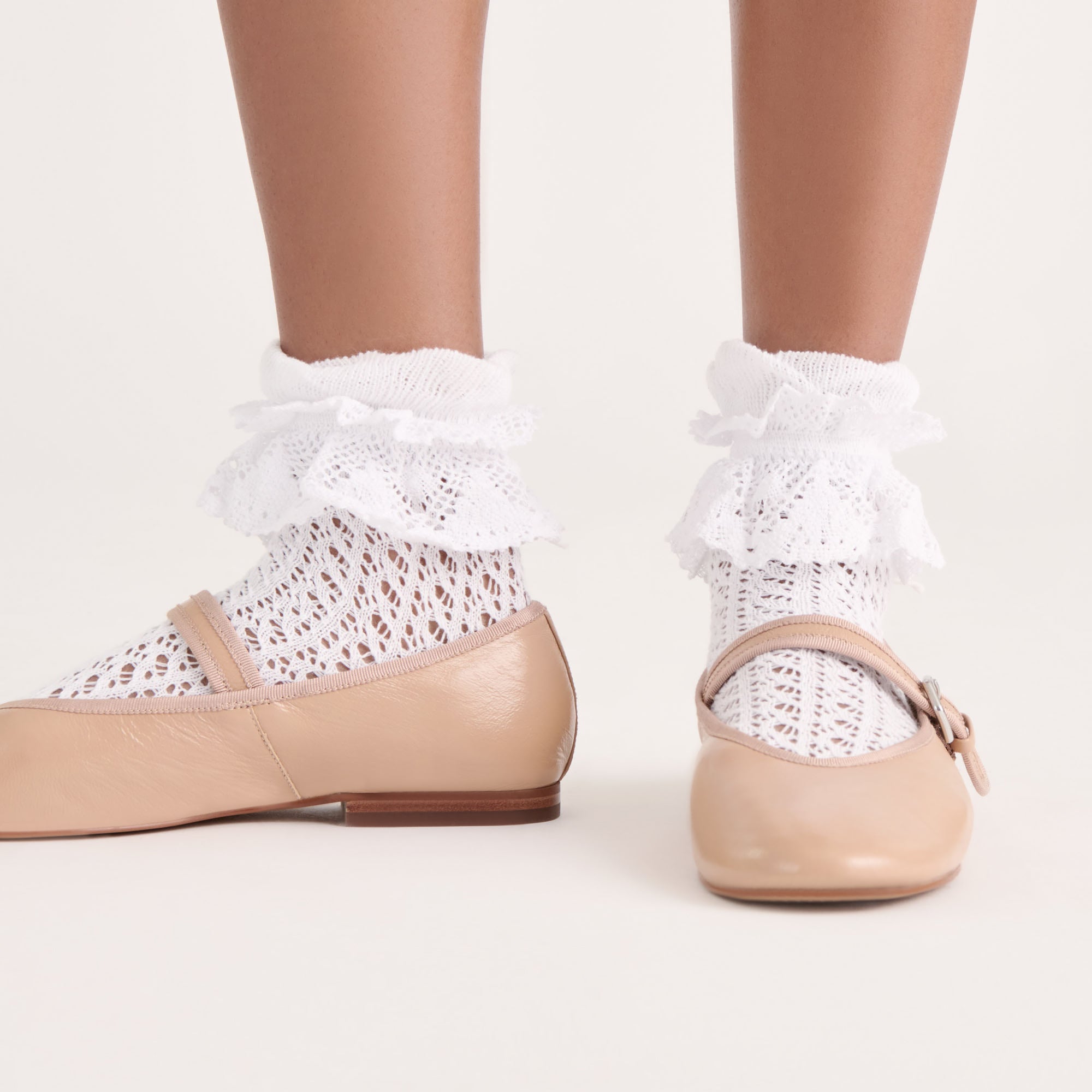 Whimsy Lace Anklet Socks White - Delicate Lace Trim Ankle Socks for Women | Perfect for Casual Wear, Summer Outfits & Fashion Accessories