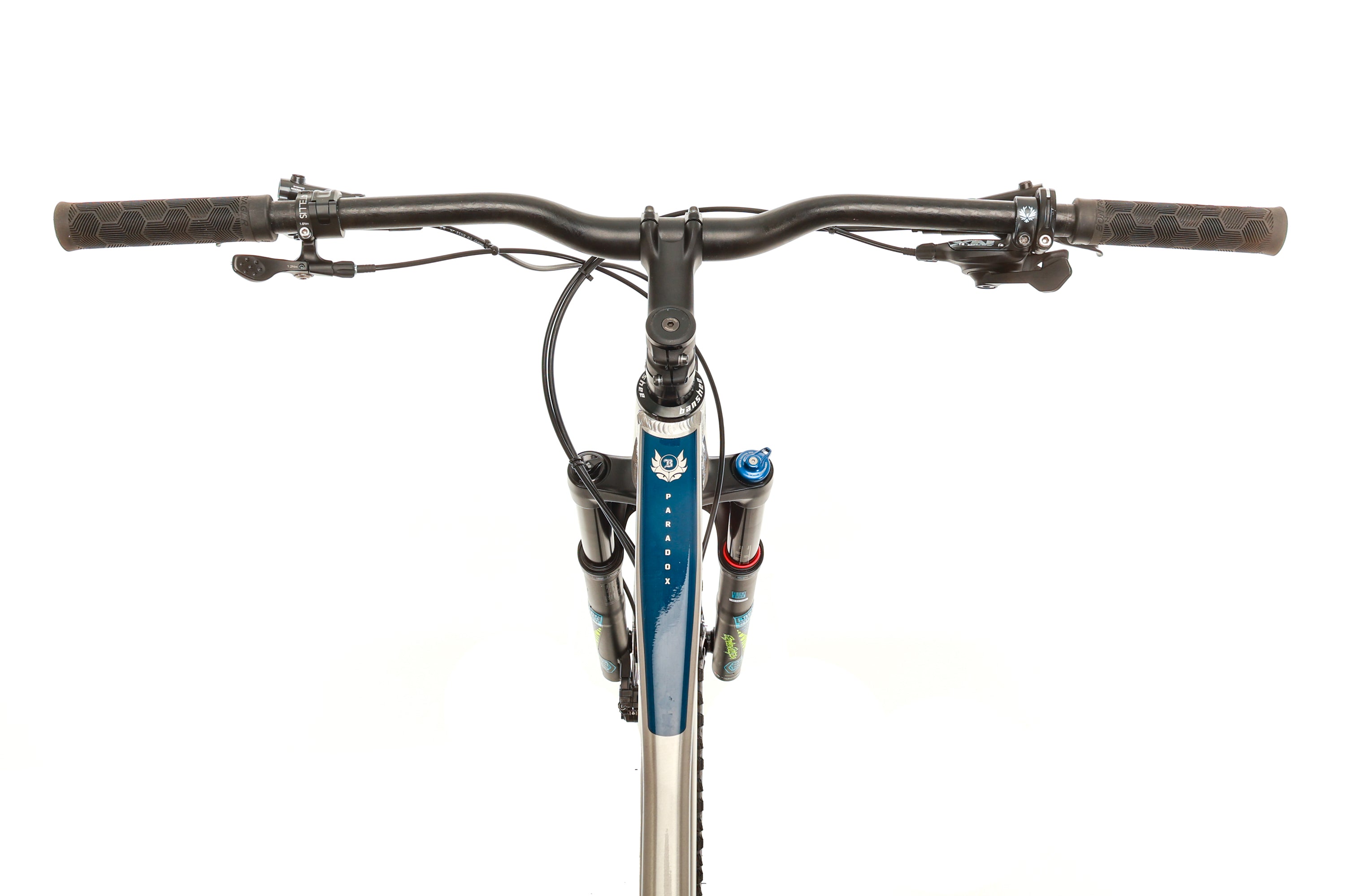 Banshee Paradox V3 Mountain Bike 2022 - Medium Frame Size | Trail & All-Mountain Riding | Durable & High-Performance MTB for Off-Road Adventures