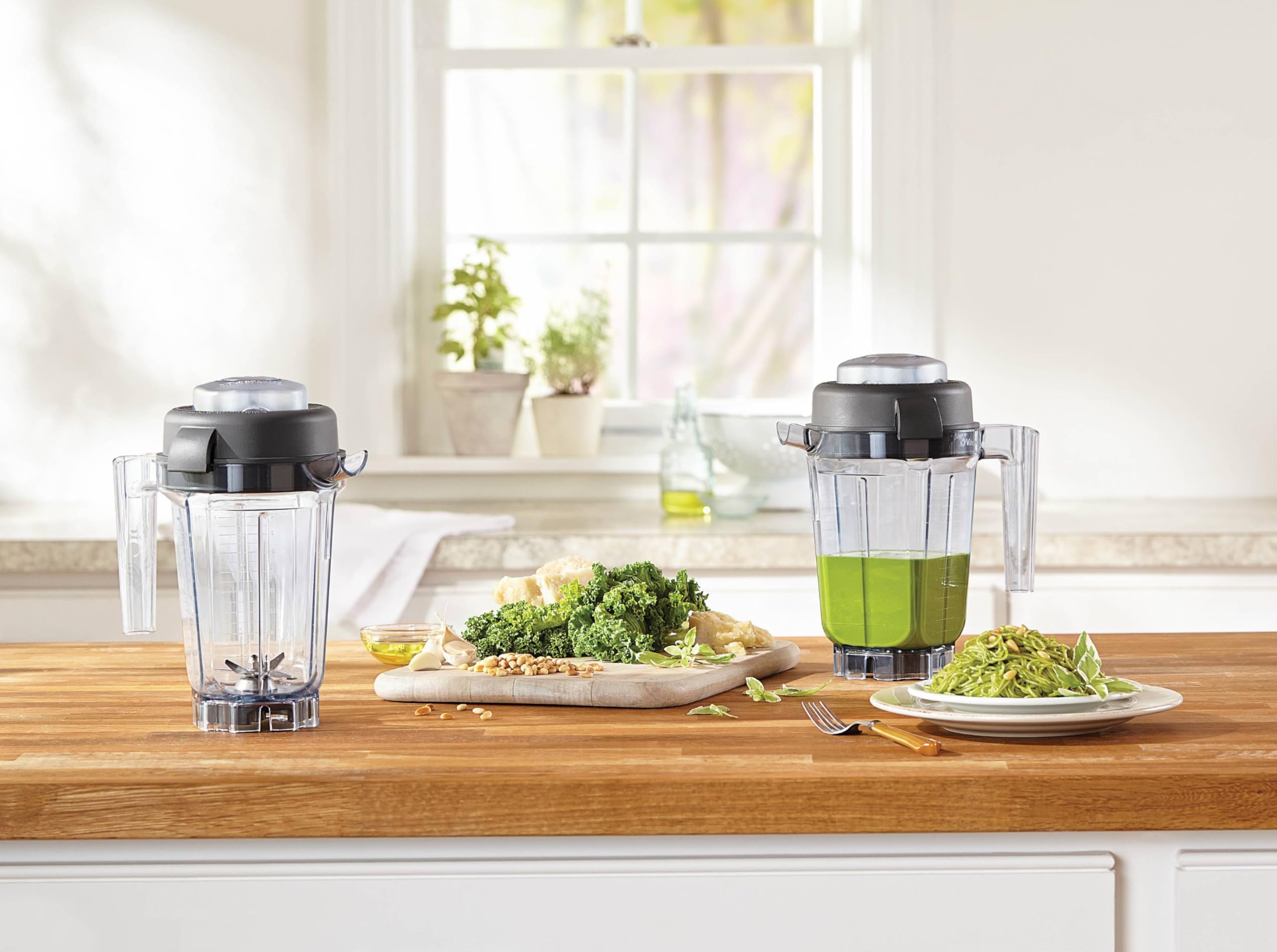 Vitamix 32-Ounce Blender Container - BPA-Free 32oz Jar Replacement for Vitamix Blenders - Perfect for Smoothies, Soups & Nut Butters - Clear (Pack of 1)