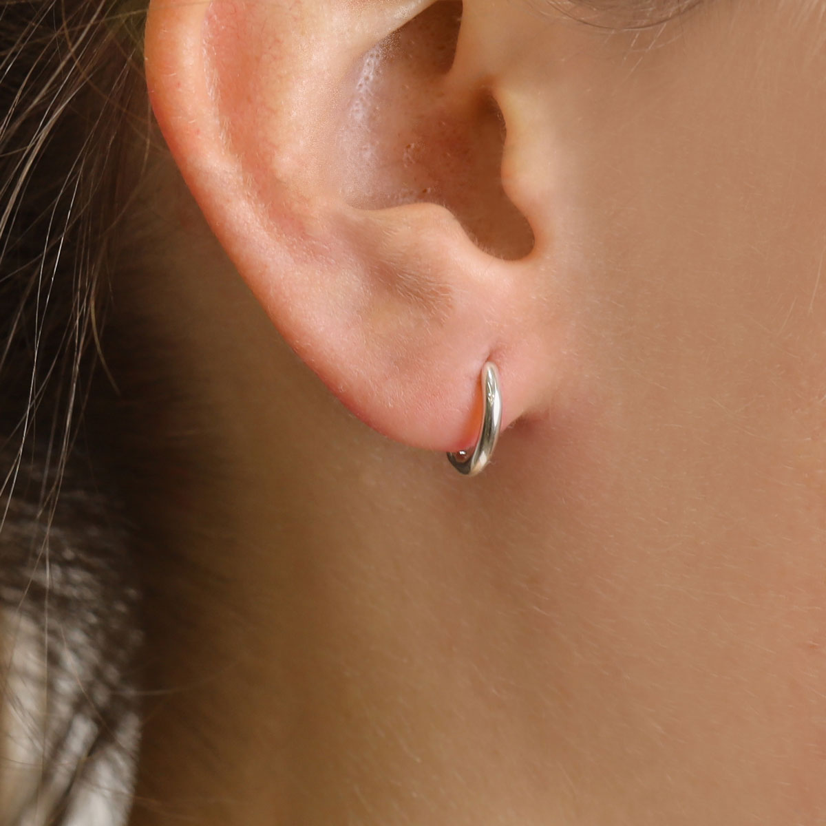 Sterling Silver Round Huggie Earrings for Women - Minimalist Hoop Earrings for Daily Wear, Gift Giving & Special Occasions