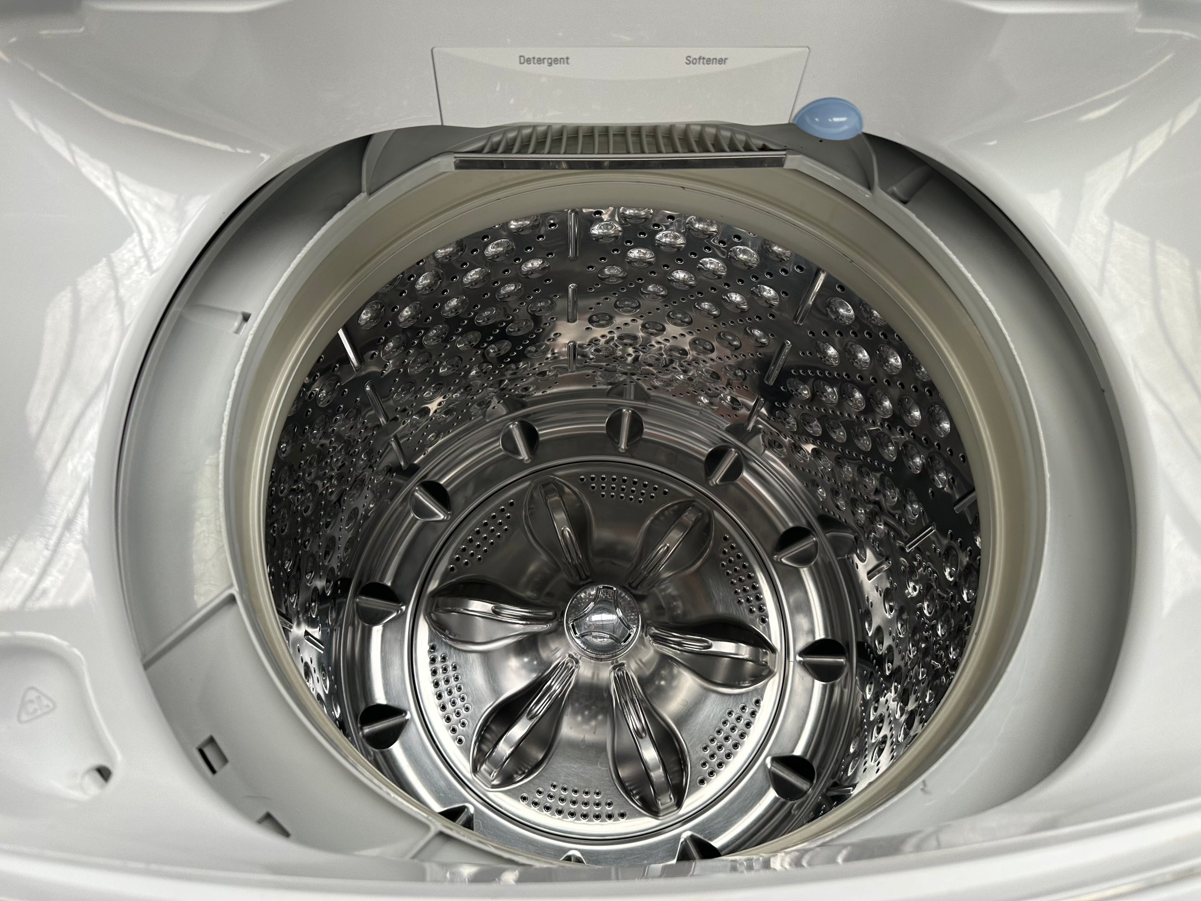 LG 8.5kg Direct Drive Top Load Washing Machine [Certified Refurbished] - Perfect for Small Apartments & Laundry Rooms