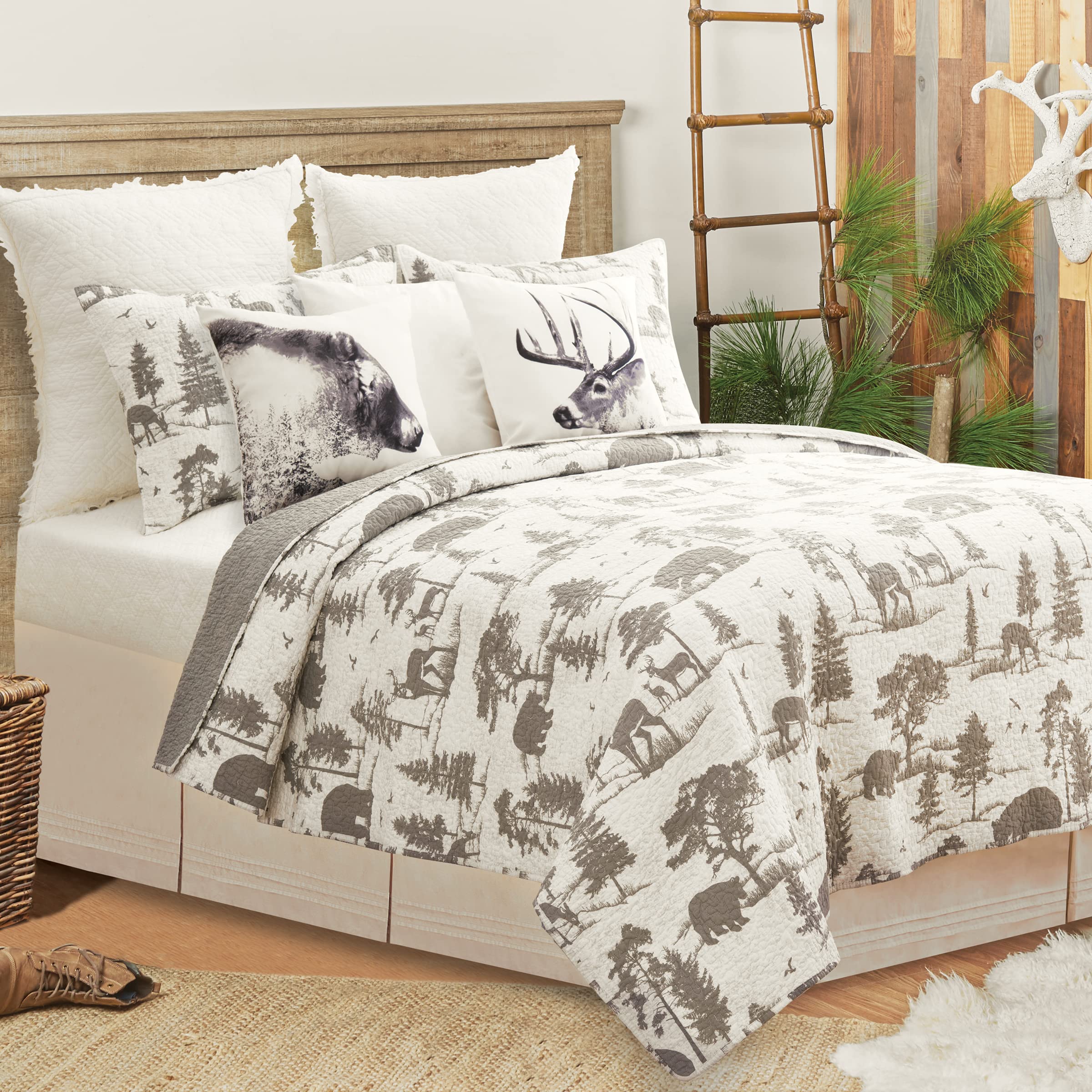 C&F Home Henderson Hideaway Full/Queen 3-Piece Reversible Quilt Set with 2 Standard Shams - Grey & White Rustic Wilderness Bear Trees Lodge Cabin Design - Cozy Bedding for Cabin Retreats, Rustic Bedrooms & Mountain Getaways