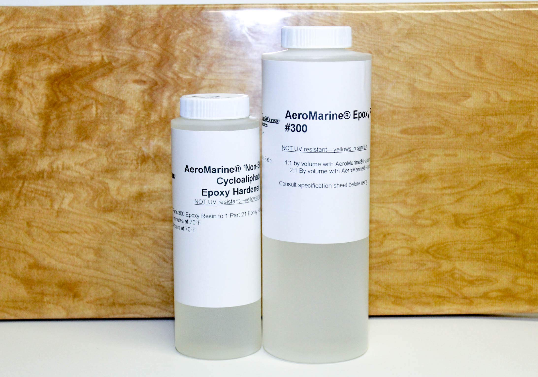 AeroMarine Clear Epoxy Resin Kit - High Gloss Finish for Bar Tops, Countertops, Table Tops | DIY Coating for Wood, Concrete & Metal Surfaces | Ideal for Home Bars, Kitchen Countertops & Dining Tables