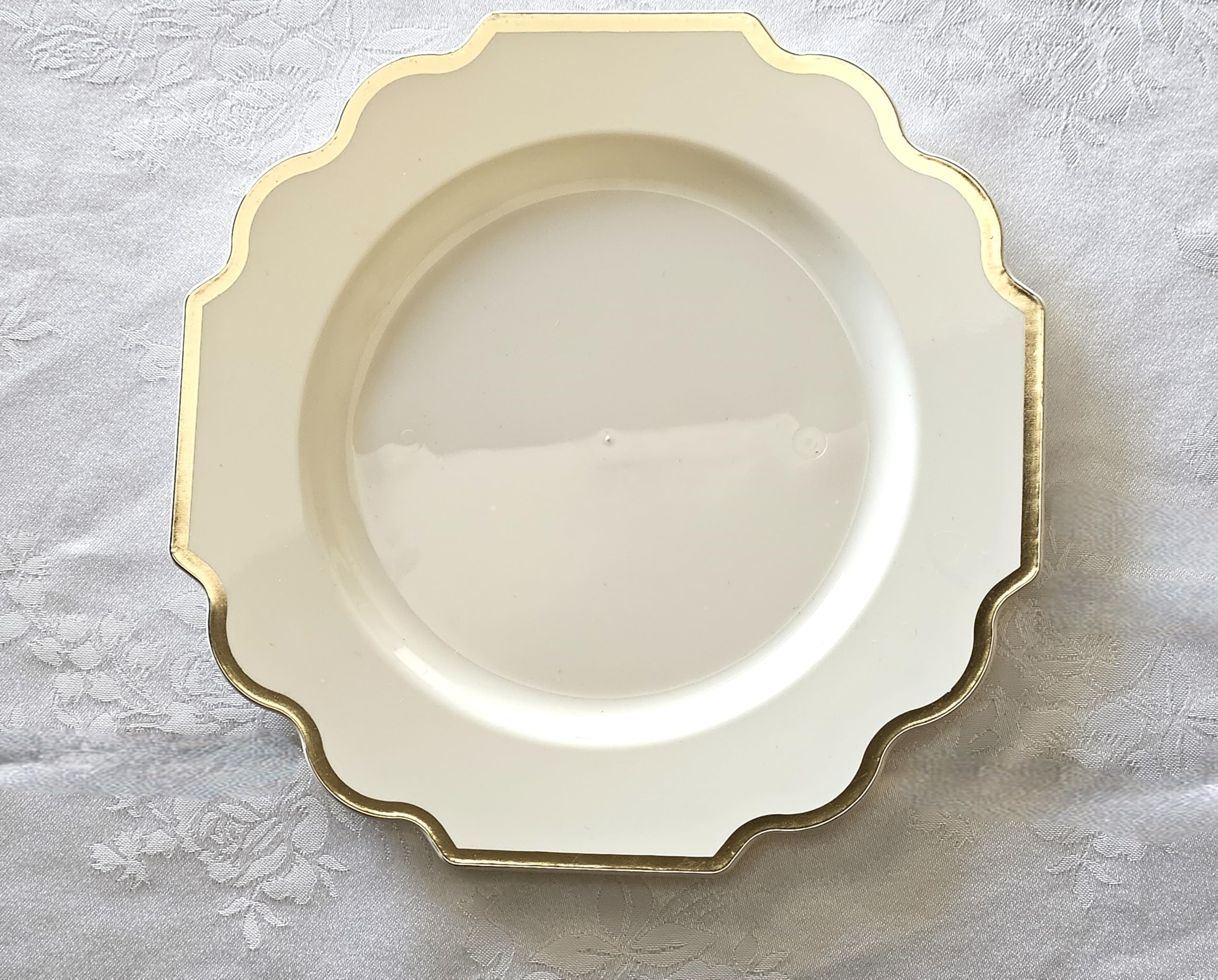 360-Piece Disposable Wedding Plate and Silverware Set (60 Guests) - 10.5