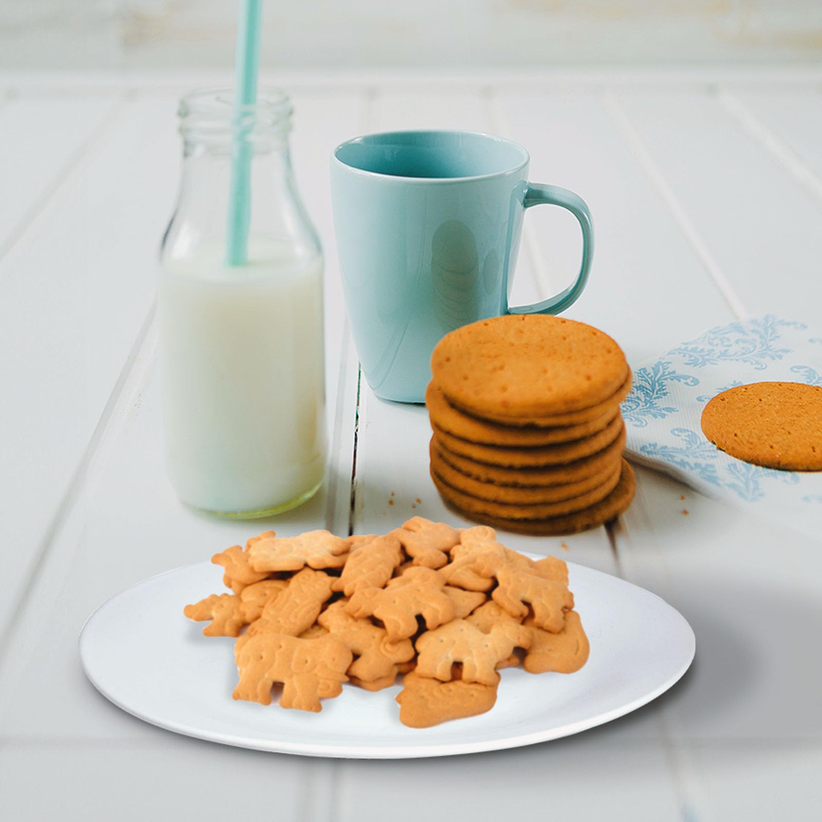 LA MODERNA Animal Crackers - Delicious Sweet Cookies, 14 oz (Pack of 20) - Perfect for Kids Snacks, School Lunches & Party Treats
