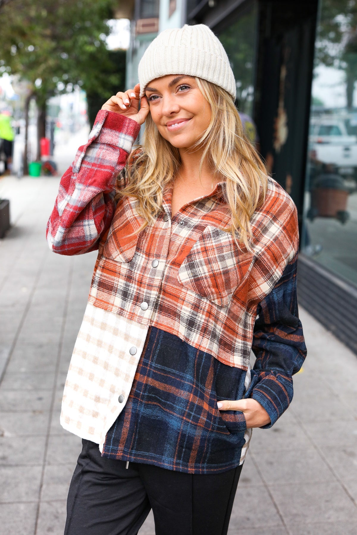 Stylish Multicolor Plaid Snap Button Shacket for Women - Trendy Fall & Winter Layering Piece for Casual Outfits and Outdoor Activities