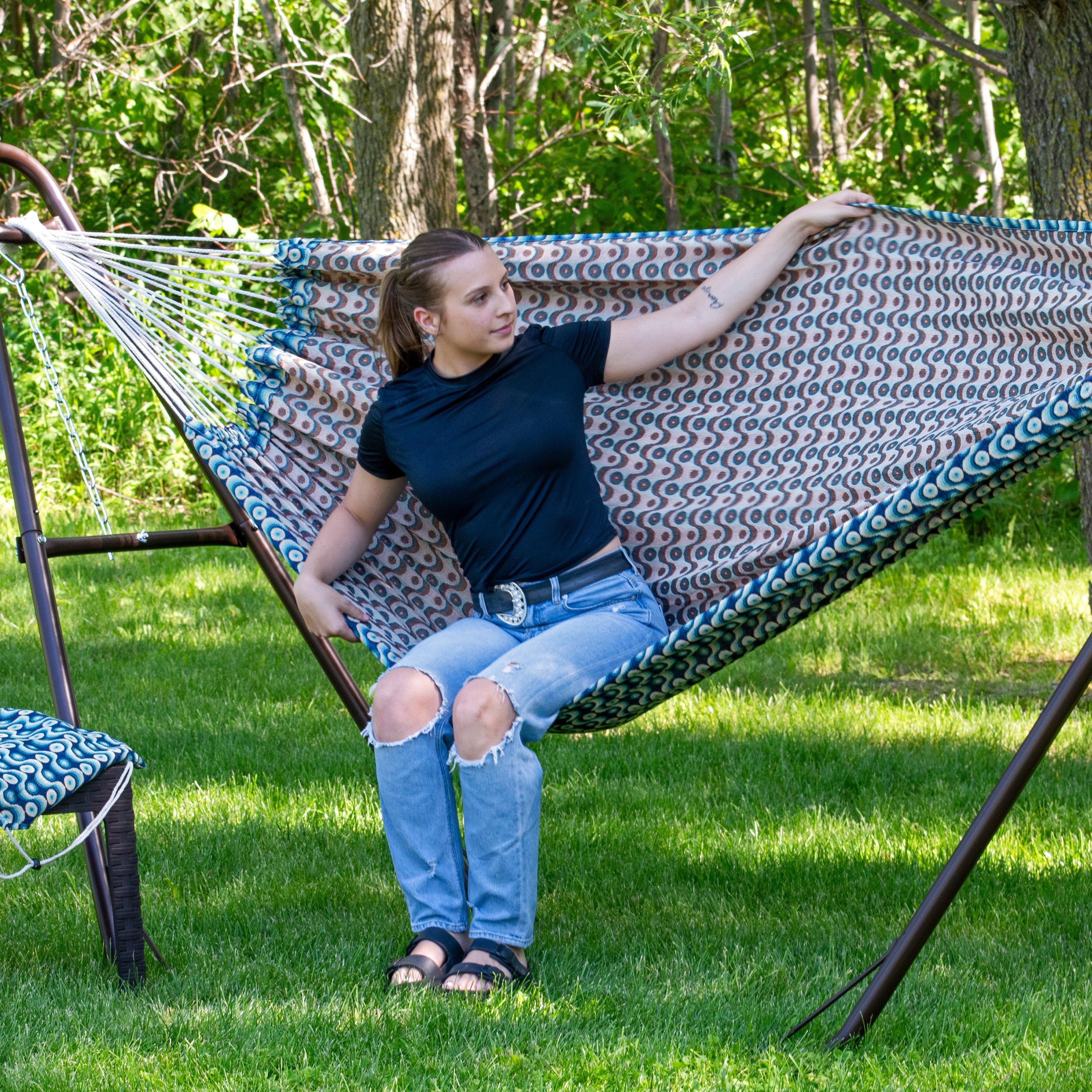 Premium Sunnydaze Jacquard Double Outdoor Hammock - Heavy Duty 450lb Capacity, Weather-Resistant Fabric for Backyard, Camping & Beach Relaxation