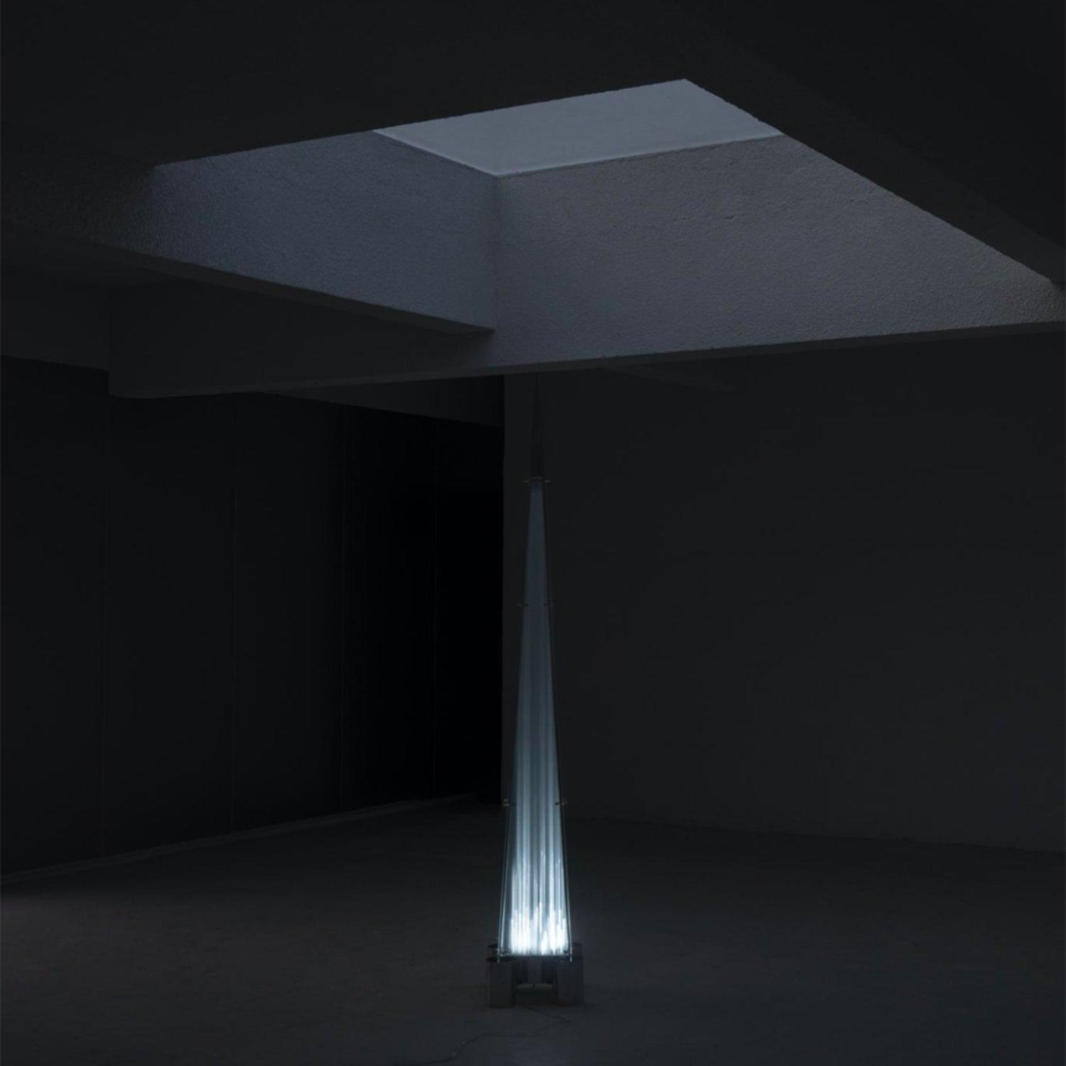 Modern Fragment Floor Lamp - Adjustable LED Standing Light for Living Room, Bedroom & Office - Stylish Home Decor Lighting for Reading & Relaxation