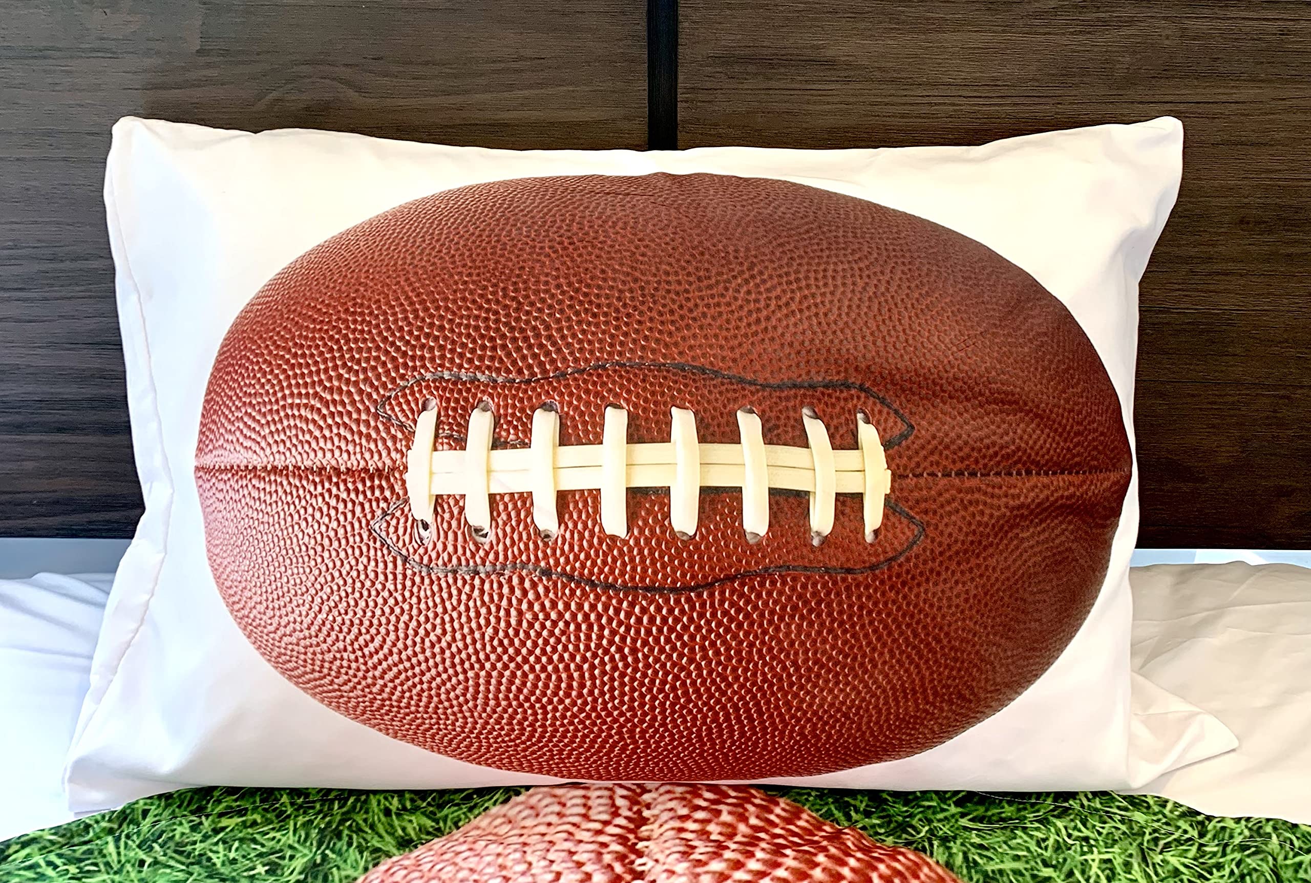 5-Piece Kids Football Themed Full Bed Set - Round Comforter, 2 Pillowcases, Sheet Set & Super Soft Microfiber Flannel Blanket | Perfect for Boys' Bedroom, Sports Theme Decor & Cozy Sleep