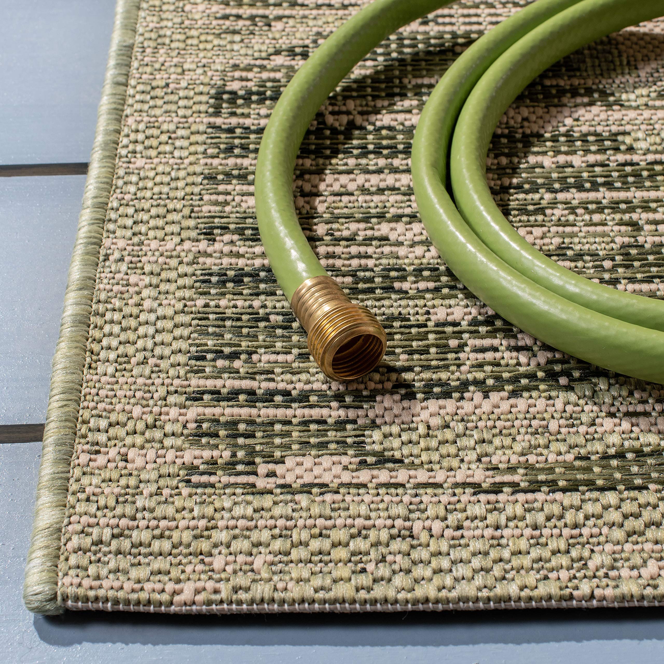 SAFAVIEH Courtyard Collection 8' x 10' Green/Beige Indoor Outdoor Waterproof Rug - Easy to Clean, Stain Resistant Area Rug for Patio, Backyard, Mudroom, Porch & Deck (Model CY7556)