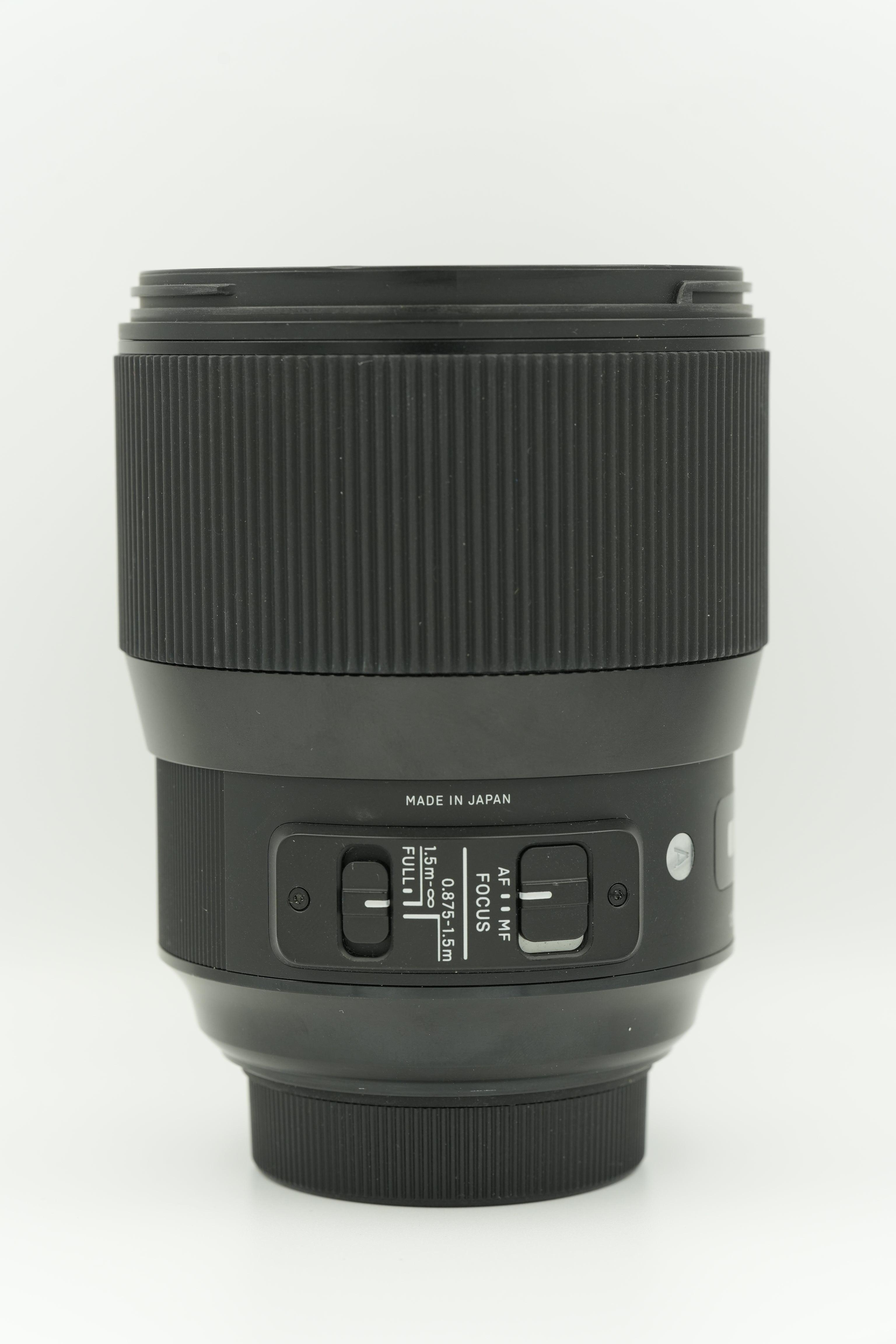 Used Sigma 135mm f/1.8 DG HSM ART Lens for Nikon F Mount - Perfect for Portrait, Wedding & Low Light Photography