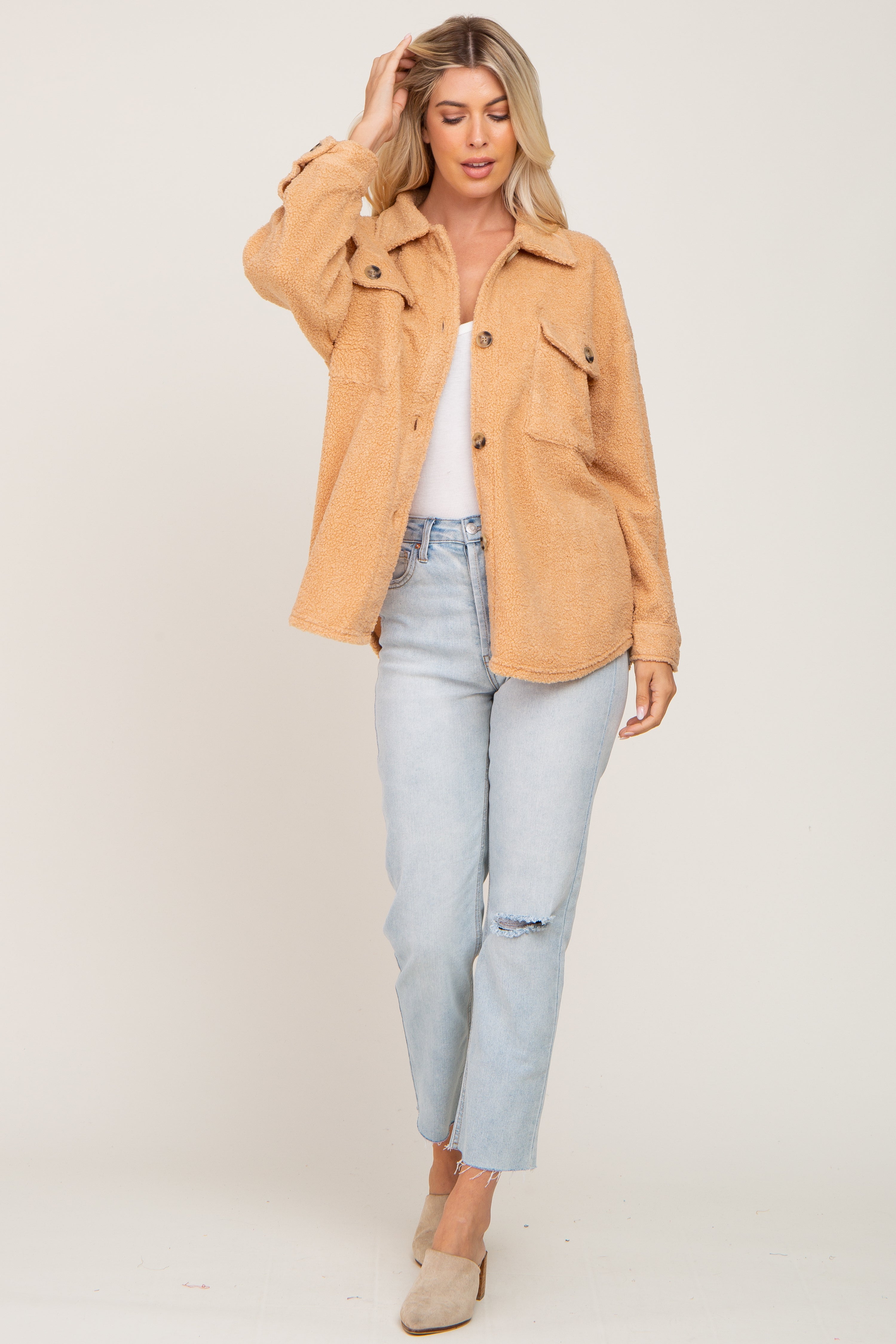 Cozy Beige Fleece Shirt Jacket for Women & Men - Soft Warm Pullover with Pockets | Perfect for Fall, Winter & Outdoor Activities