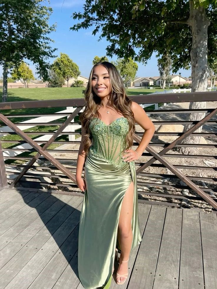 Elegant Green Mermaid Prom Dress with High Slit - Formal Evening Gown for Homecoming, Party & Special Occasions | Style J5787