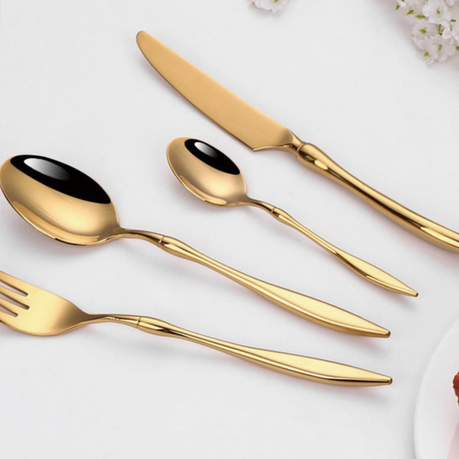 32-Piece Stainless Steel Flatware Set for 8 - Premium Food Grade Mirror Polished Cutlery with Spoons, Forks & Knives - Dishwasher Safe Silverware (Gold) - Perfect for Dinner Parties, Restaurants & Everyday Dining (S1478)
