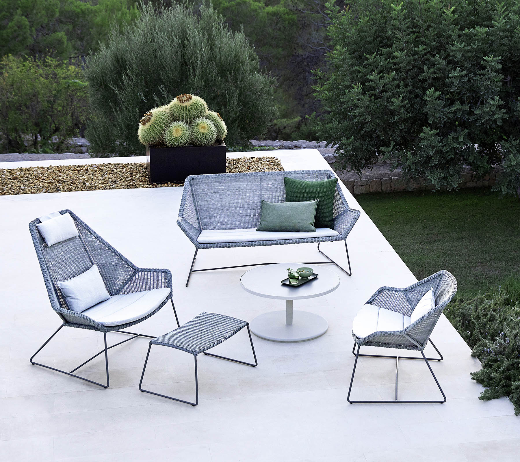 Breeze 2-Seater Outdoor Garden Sofa - Waterproof Wicker Patio Furniture Set for Backyard, Porch & Poolside Relaxation
