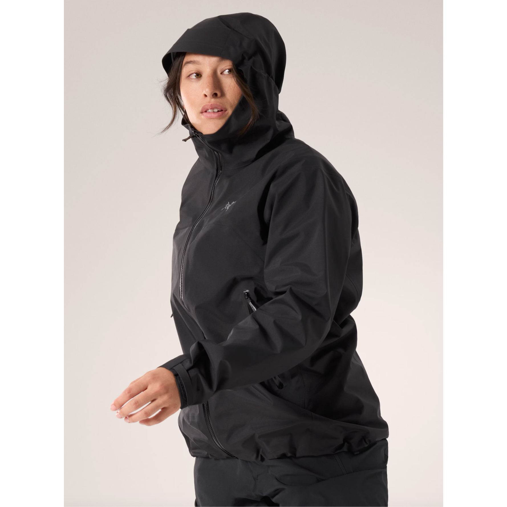 Arc'teryx Women's Beta Jacket - Waterproof & Breathable Hardshell Rain Jacket for Hiking, Skiing & Outdoor Adventures
