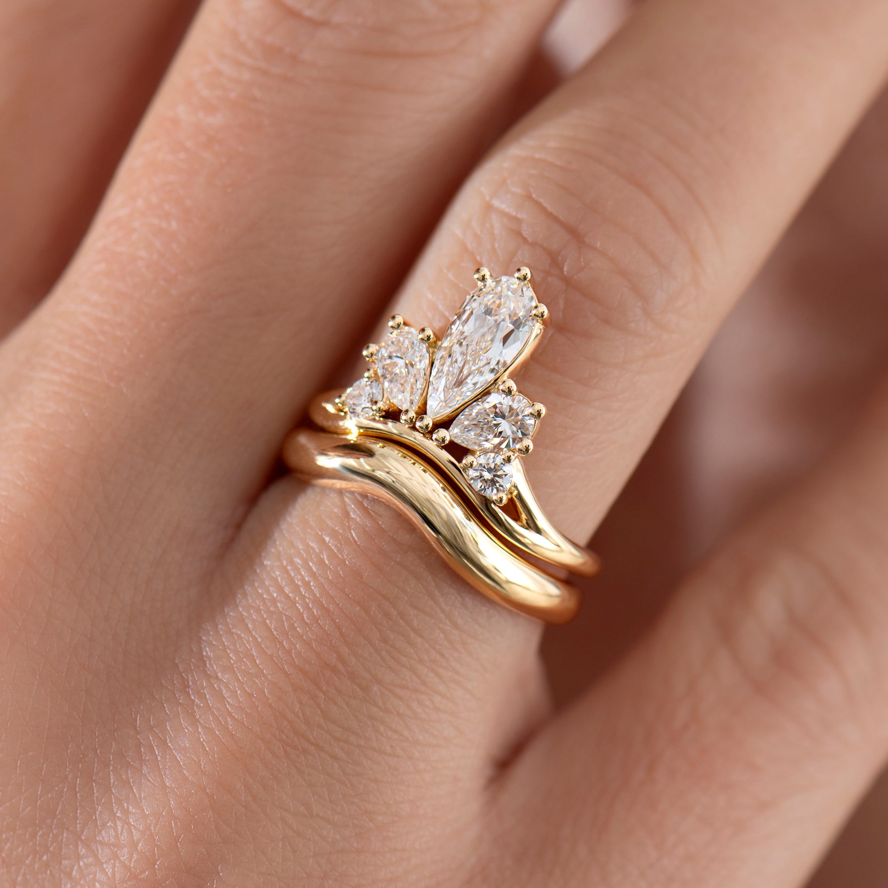 Dewdrop Pear Diamond Ring & Chunky Gold Band Set - Elegant Wedding & Engagement Jewelry for Women - Perfect for Bridal, Anniversary, and Special Occasions