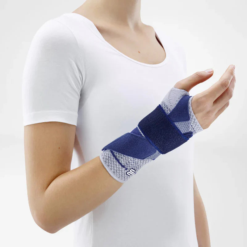 Bauerfeind ManuTrain Wrist Brace Support - Adjustable Compression for Carpal Tunnel, Arthritis & Tendonitis Relief - Perfect for Typing, Gaming & Sports Activities