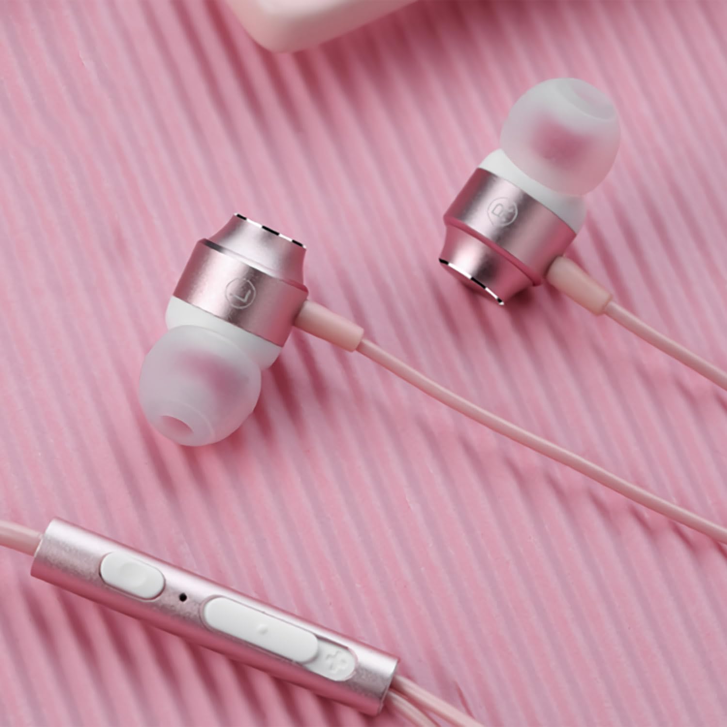 Rose Gold USB C Earbuds with Microphone - Wired Type C In-Ear Headphones with Stereo Bass & Volume Control - Compatible with iPhone 15, Samsung & Google Pixel (Perfect for Gym, Commuting & Work Calls)