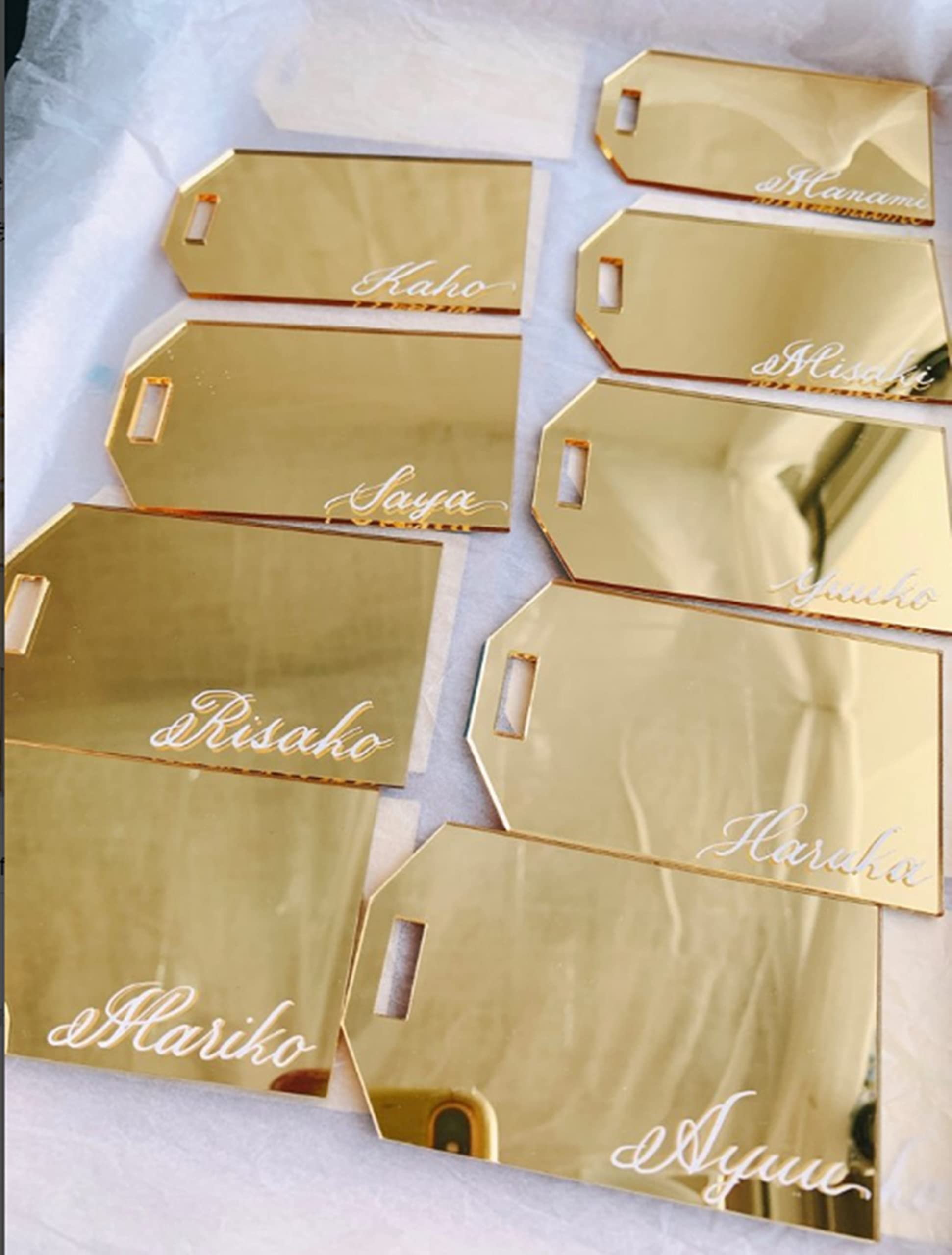 10 Pack Gold Mirror Wedding Gift Tags - DIY Acrylic Blanks for Personalized Luggage Tags & Christmas Ornaments - Perfect for Bridal Shower Favors, Holiday Decor, and Travel Accessories