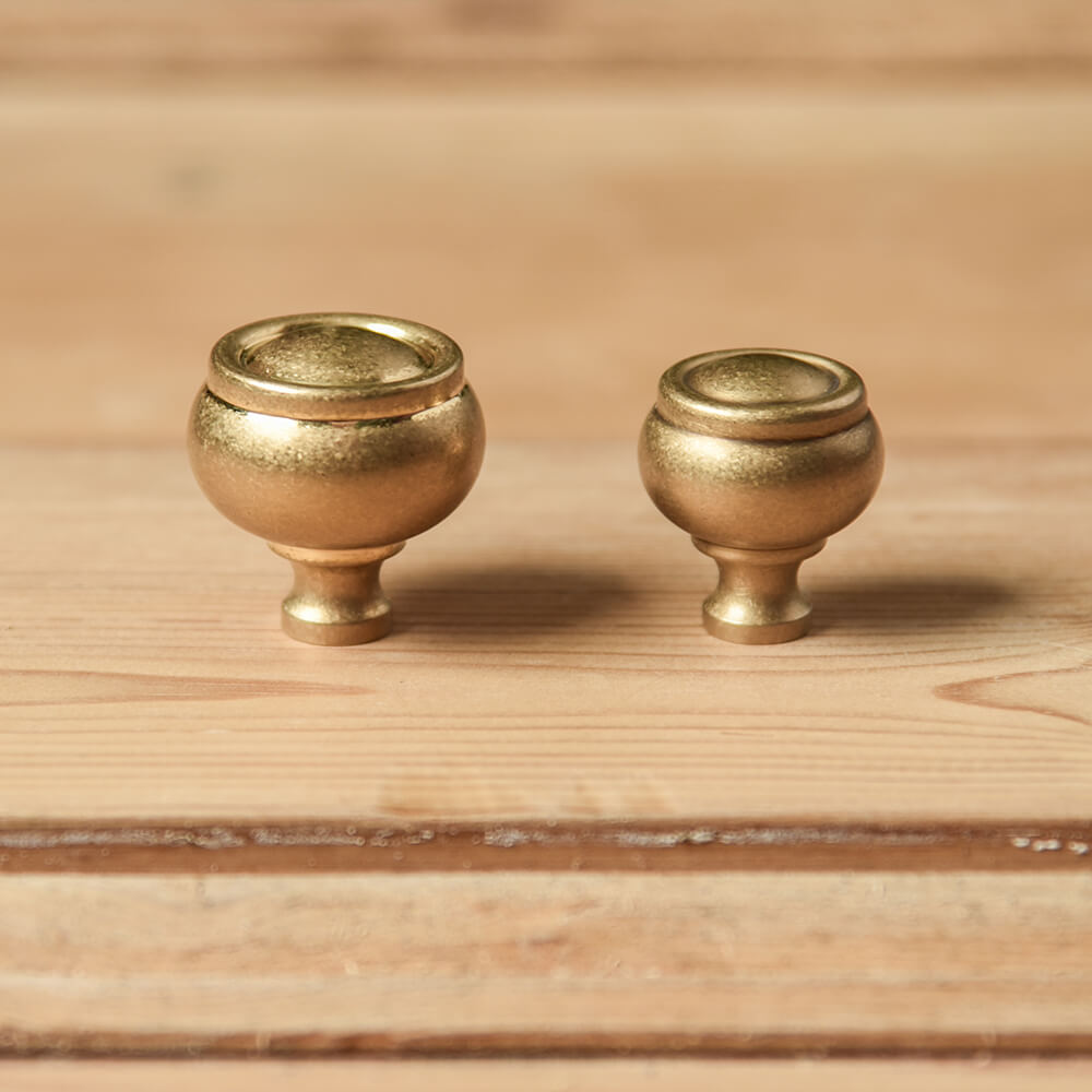Vintage Aged Brass Ovolo Cabinet Knob - Classic Hardware for Kitchen Cabinets, Dressers & Furniture (Set of 10) - Perfect for Home Renovation & DIY Projects
