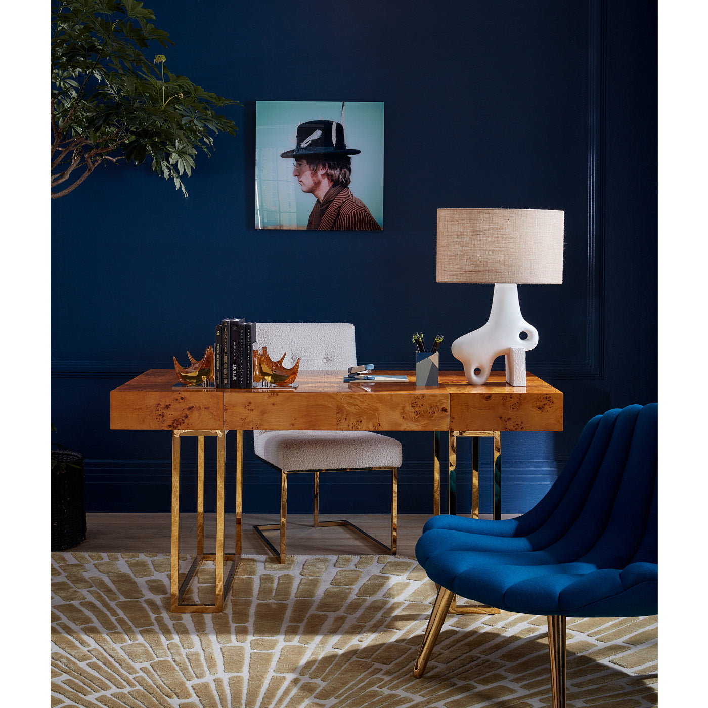 Premium Bond Executive Desk - Modern Office Desk with Durable Wooden Frame & Spacious Work Surface - Perfect for Home Office, Corporate Workspace & Professional Environments