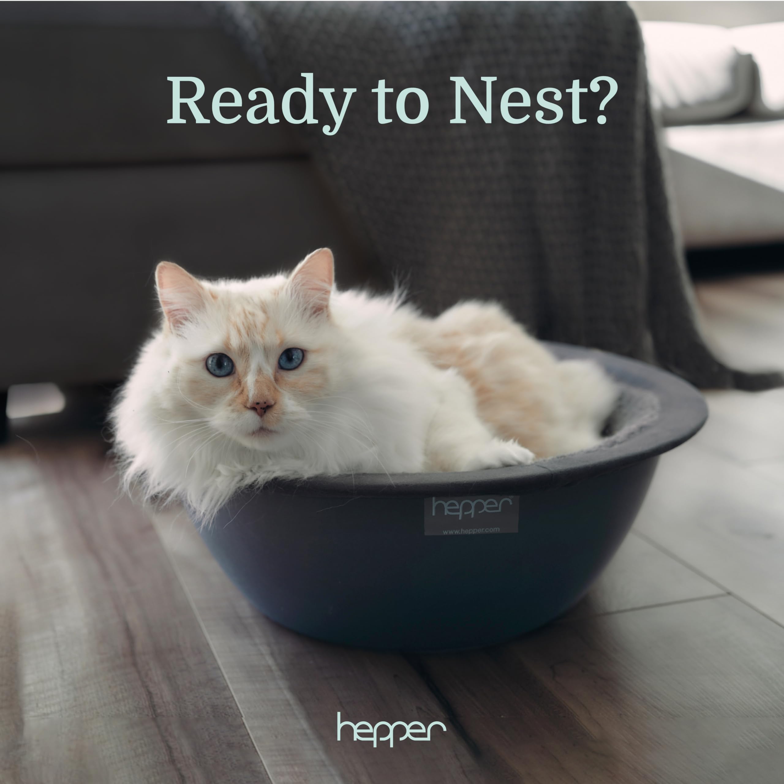 Hepper Cat Nest - Washable Round Cat Bed with Removable Fluffy Fleece Liner - Cozy & Calming Donut Bed for Indoor Cats - Grey Pet Warming Bed for Desk, Sofa or Bedroom Use