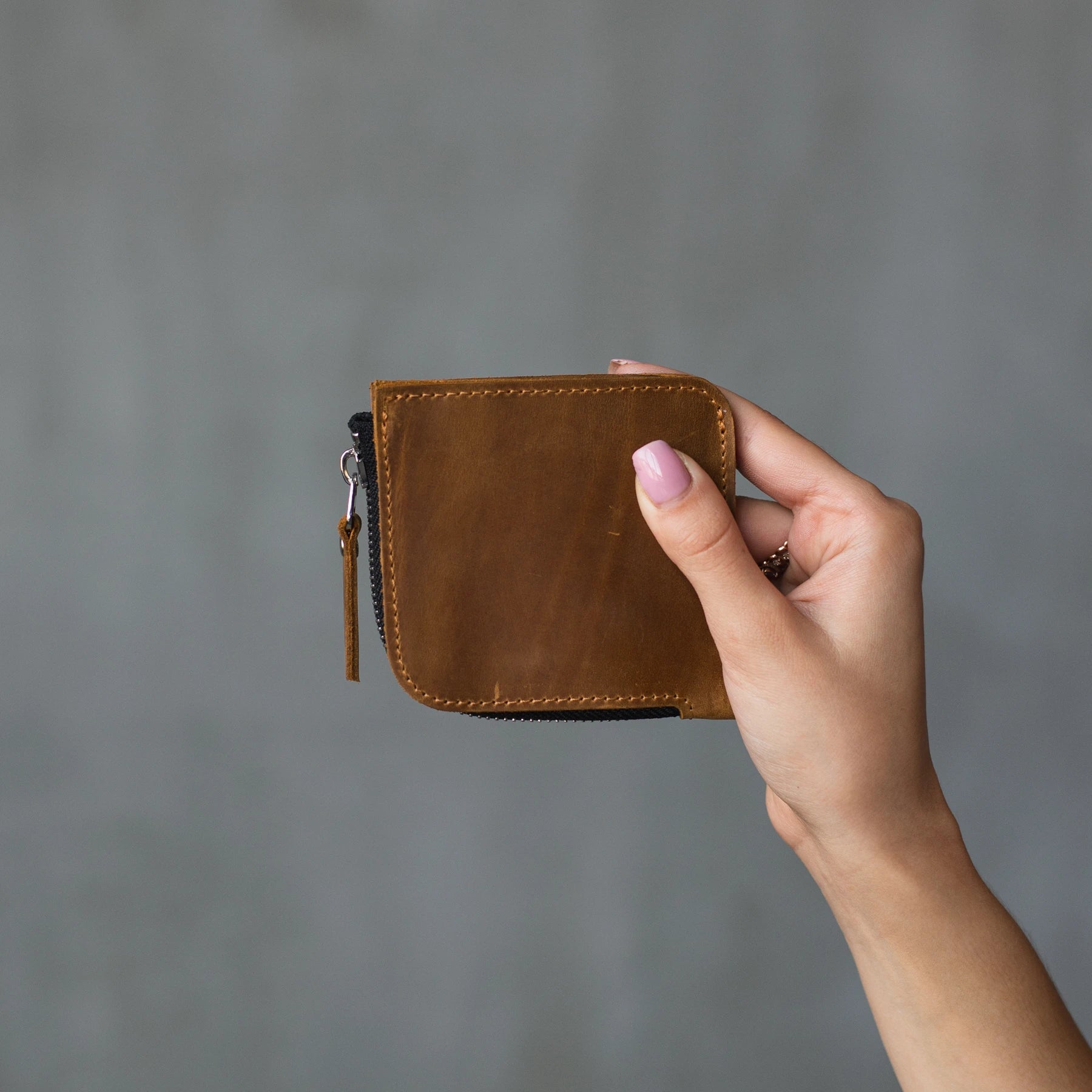 Premium Zippered Wallet for Men & Women - Slim RFID Blocking Leather Bifold Wallet with Multiple Card Slots & ID Window - Perfect for Travel, Business & Everyday Use