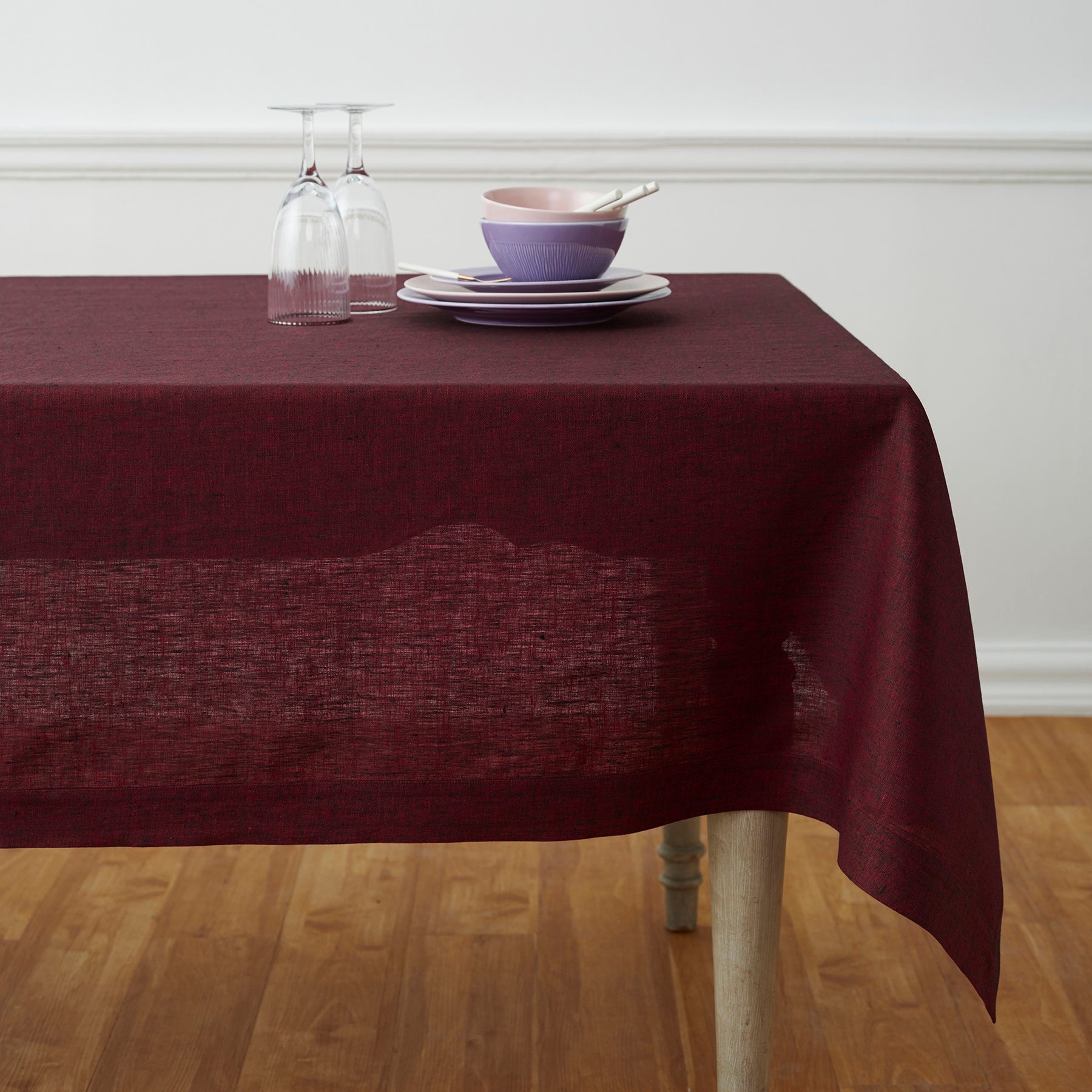 Premium Athena Tablecloth - Elegant & Durable Dining Table Cover for Home, Restaurants & Events - Washable & Wrinkle-Resistant Fabric