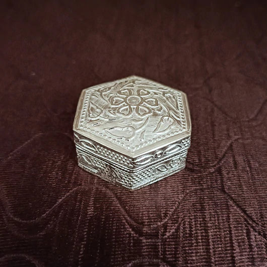 925 Pure Silver Designer Kumkum Box (Design 50) - Elegant Hindu Pooja Accessory for Home Temple, Wedding & Spiritual Ceremonies