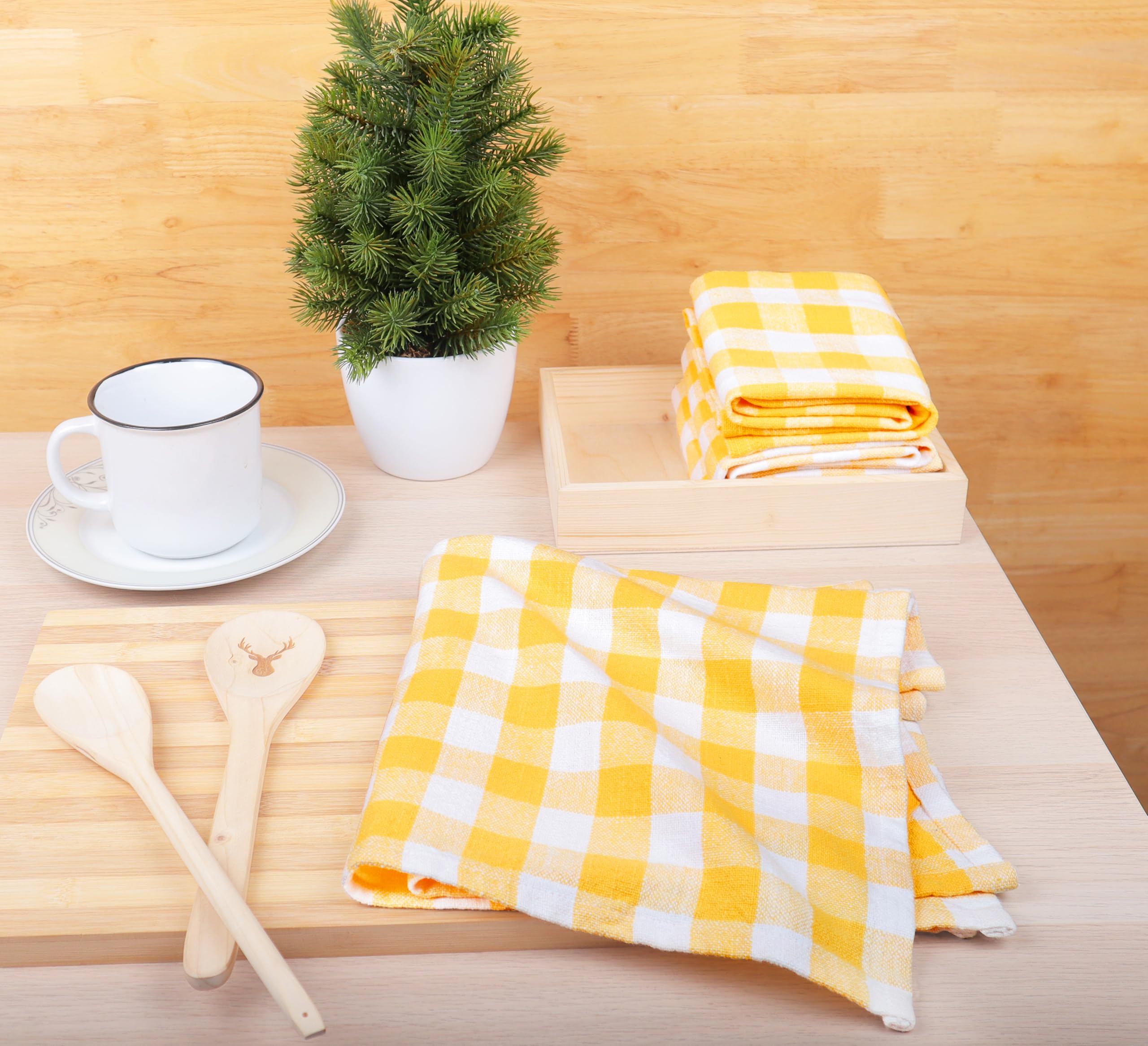 AMOUR INFINI Buffalo Plaid Kitchen Towels Set of 4 - Premium Slub Cotton Oversized Dish Towels (28x20 Inch) for Drying Dishes, Cleaning Countertops & Kitchen Decor | Yellow Checkered Pattern | Perfect for Farmhouse, Rustic & Modern Kitchens
